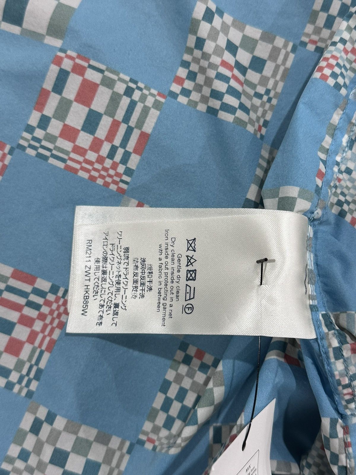 Louis Vuitton Louis Vuitton Distorted Damier Blue Nylon Windbreaker Jacket Size US S / EU 44-46 / 1 - 17 Thumbnail