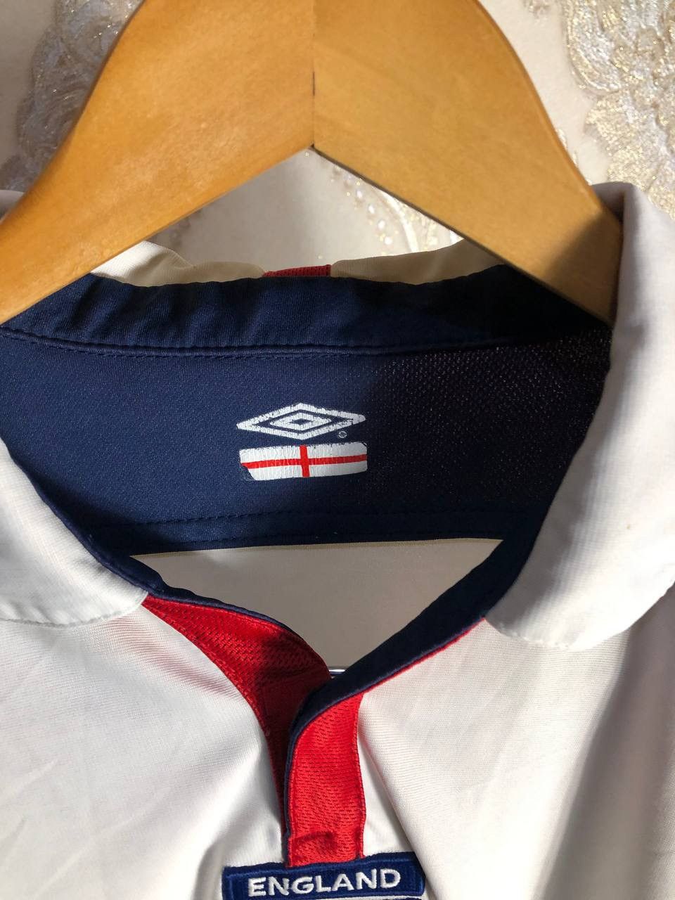 Umbro × Vintage VERY RARE UMBRO ENGLAND RETRO SOCCER JERSEY BLOKECORE Y2K Size US M / EU 48-50 / 2 - 5 Thumbnail