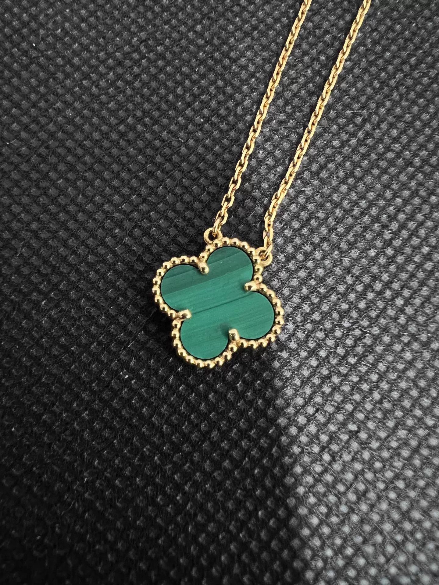 Van Cleef & Arpels VC&A Alhambra Vintage 18K Gold Malachite Necklace Size ONE SIZE - 2 Thumbnail