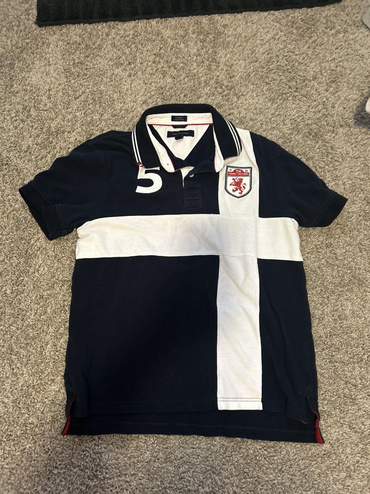 Tommy Hilfiger Tommy hilfiger y2k polo Size US L / EU 52-54 / 3 - 1 Thumbnail