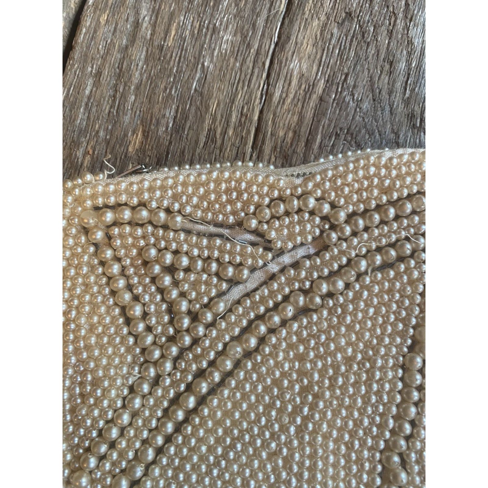 Vintage VINTAGE Sarne California Pearl Handbeaded Zip Clutch Handbag Japan Clutch Ivory Art Deco Beaded 1940s Formal Women's/Girls? Size ONE SIZE - 3 Thumbnail