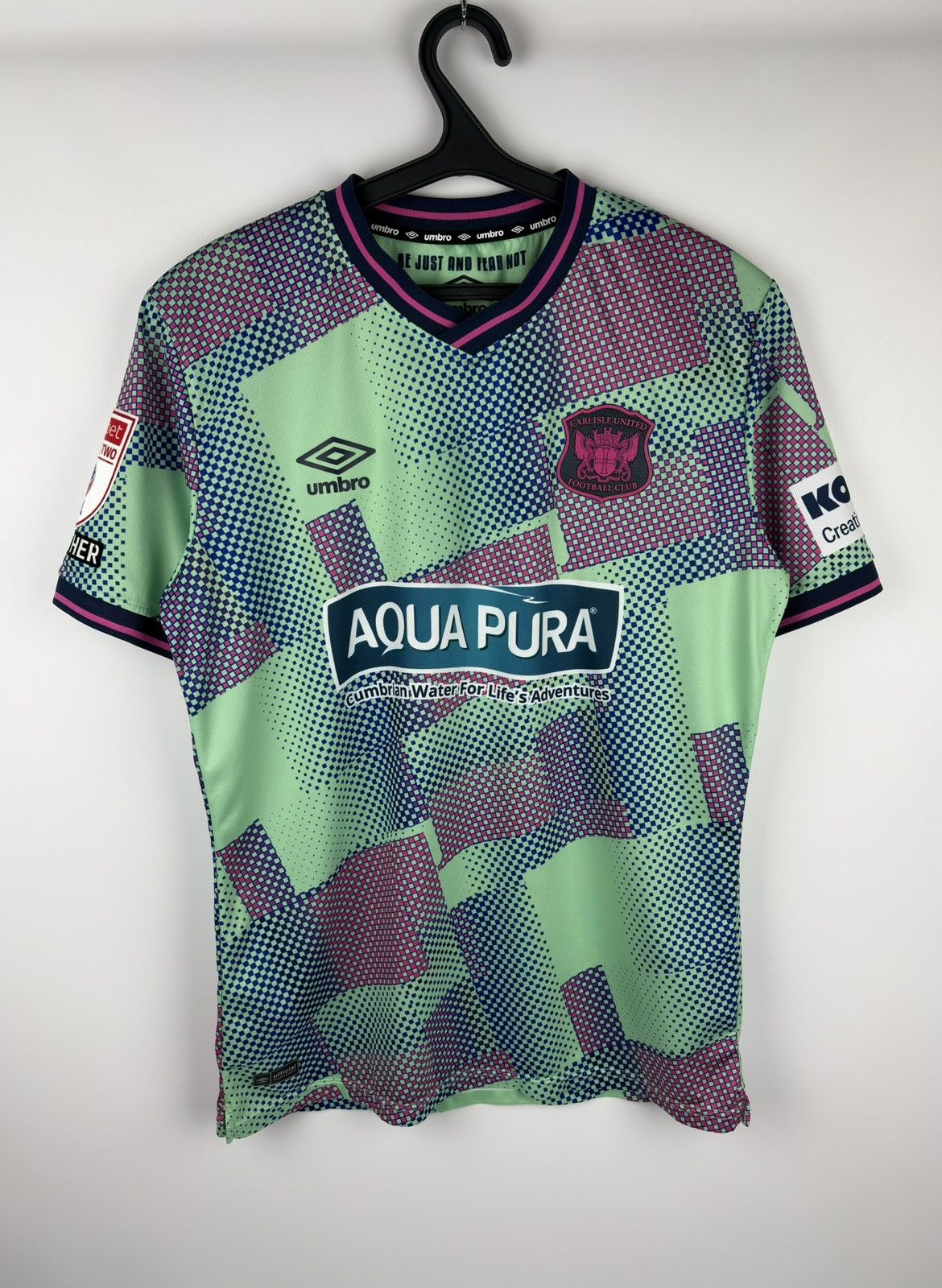 Umbro Umbro Carlisle United 24/25 Vela #16 Football Soccer Jersey Size US M / EU 48-50 / 2 - 1 Thumbnail