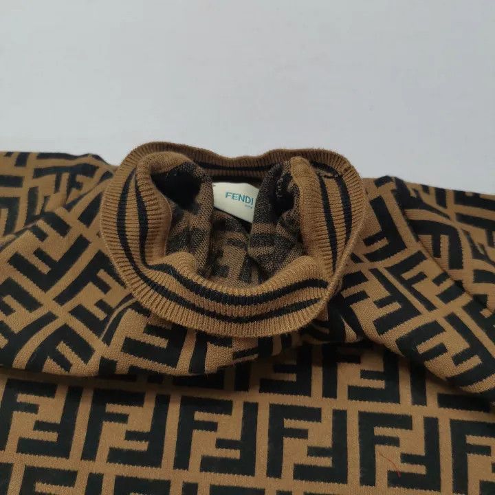 Fendi Fendi Logo Short Sleeve Sweater for Kids -2507 Size US M / EU 48-50 / 2 - 6 Thumbnail
