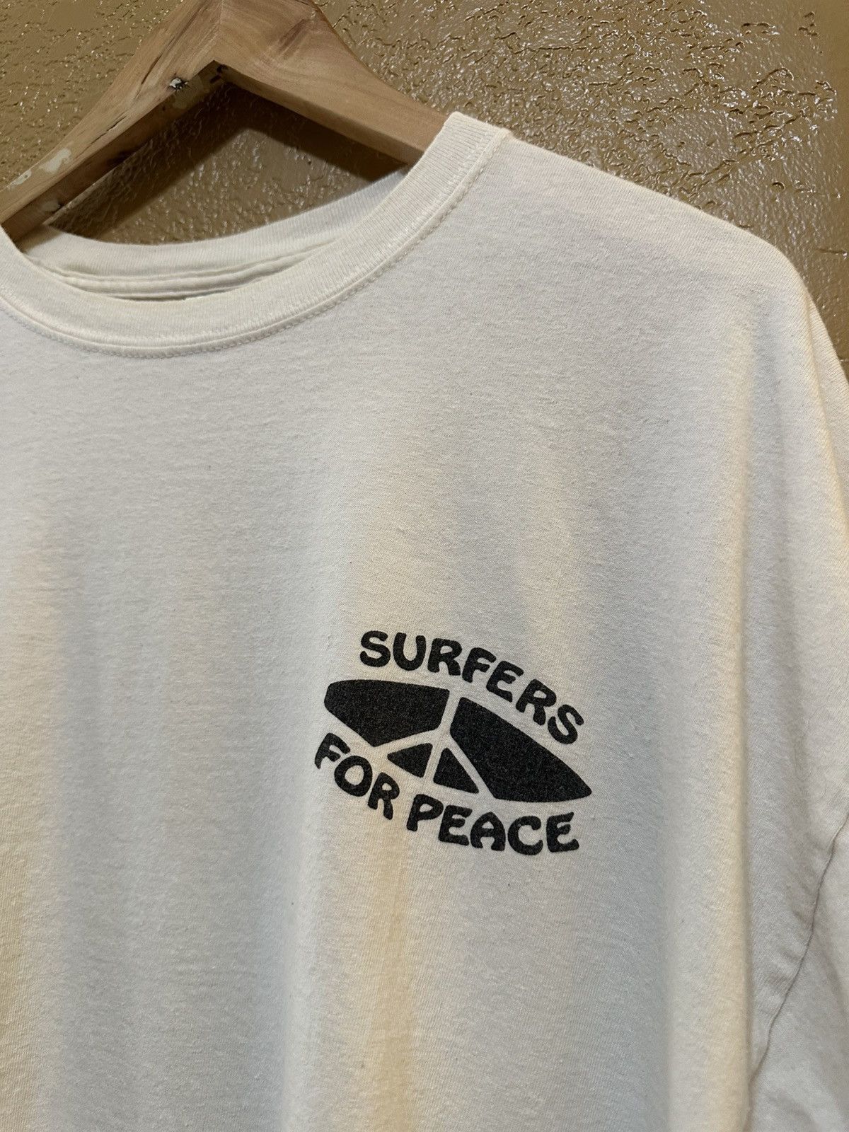Vintage 🏄 vintage Surfers For Peace tee shirt xl Size US XL / EU 56 / 4 - 5 Thumbnail