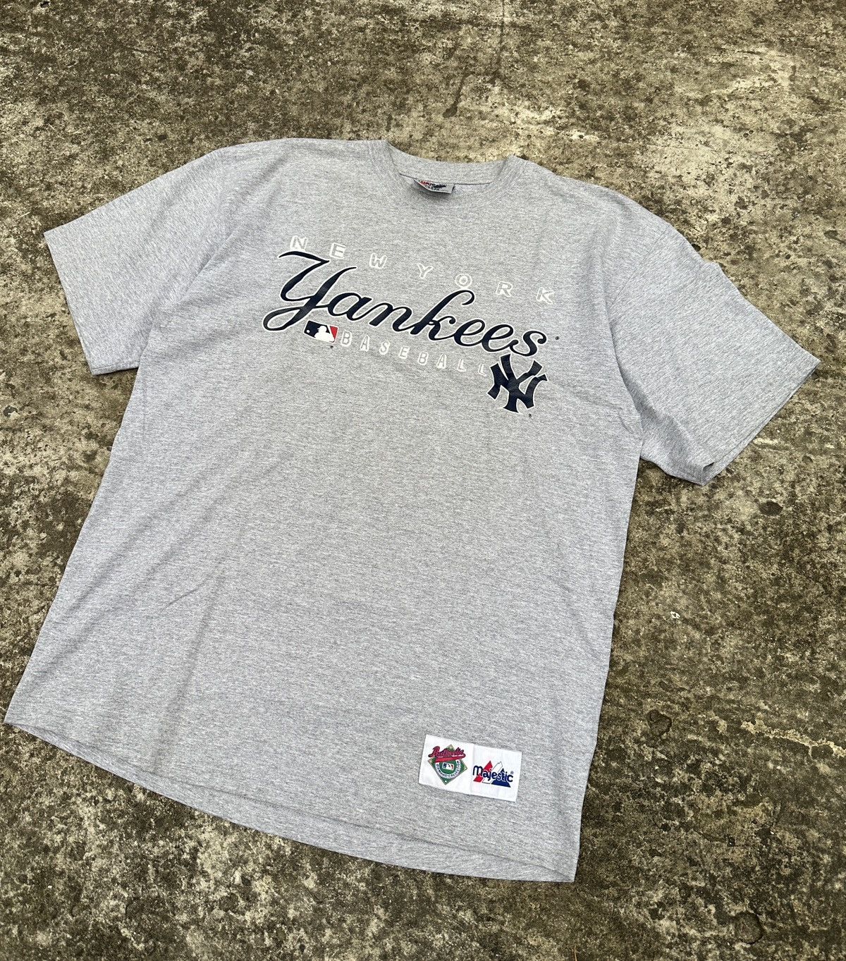 MLB Vintage Majestic New York Yankees Logo Streetwear Rare VTg L Size US L / EU 52-54 / 3 - 1 Thumbnail
