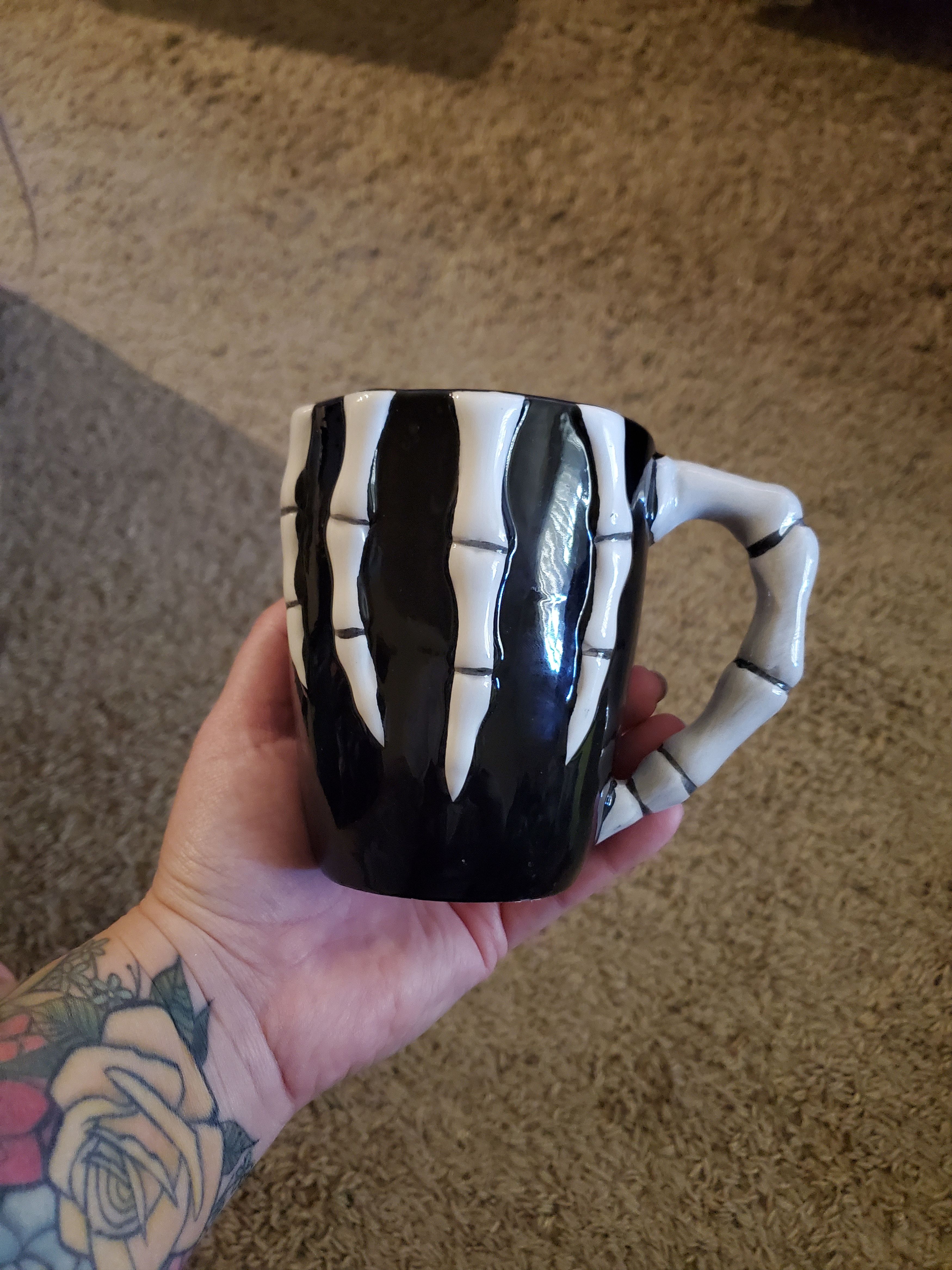 Other Spooky Hollow Black + White Skeleton Hand Mug Size ONE SIZE - 1 Thumbnail