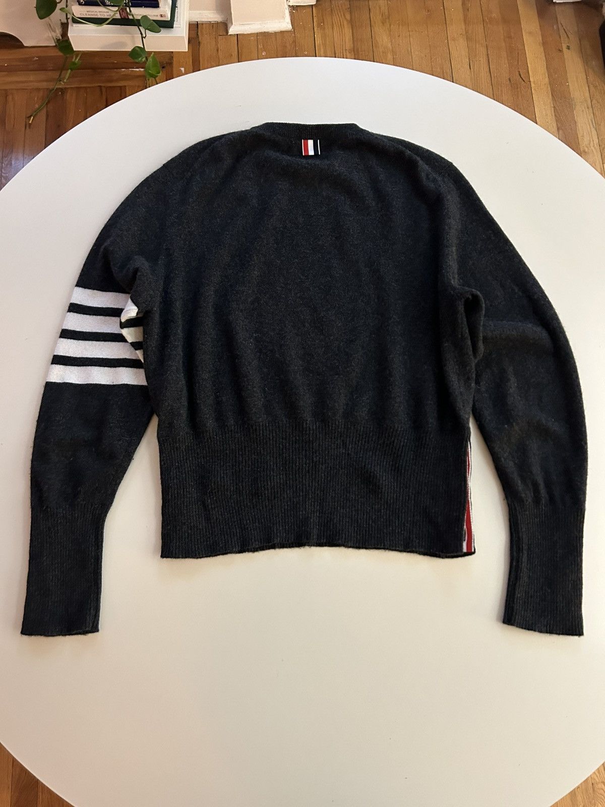 Thom Browne Thom Browne Cashmere 4-bar Pull Over Dark Grey Size US M / EU 48-50 / 2 - 2 Thumbnail