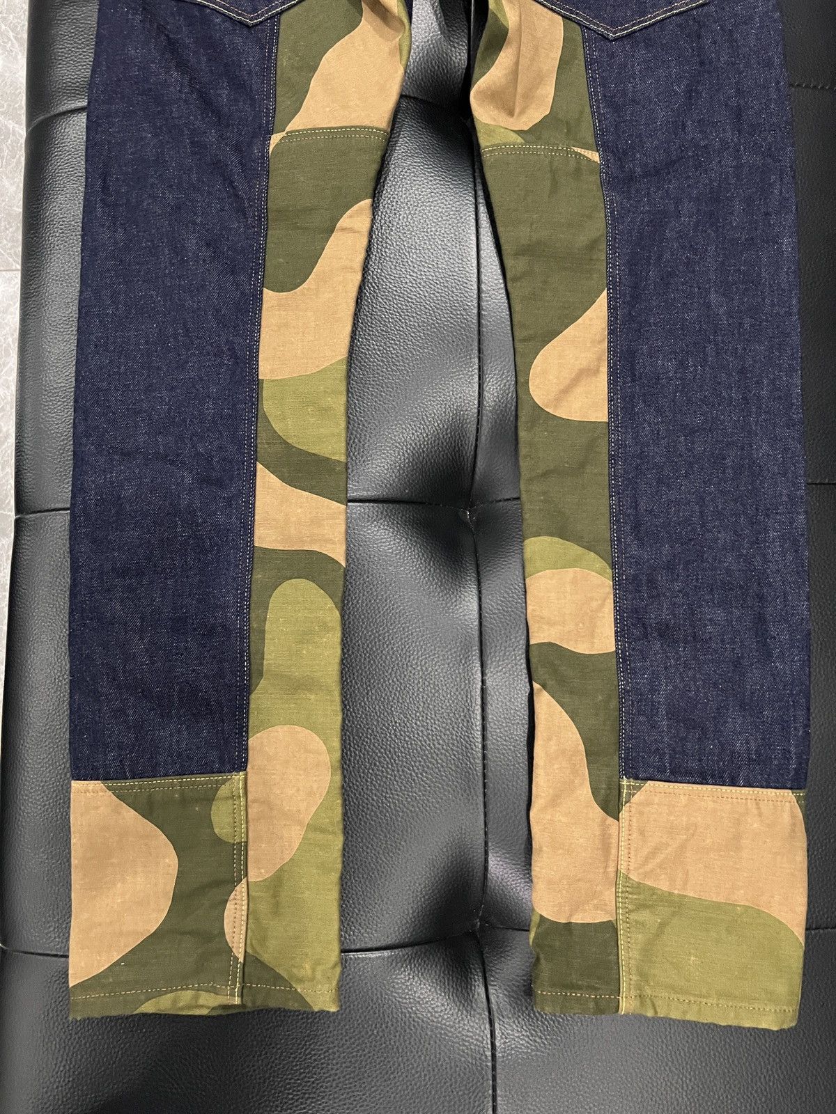 Junya Watanabe × Levi's Junya Watanabe × Levi's Camo Patchwork Denim Size US XS / EU 42 / 0 - 8 Thumbnail