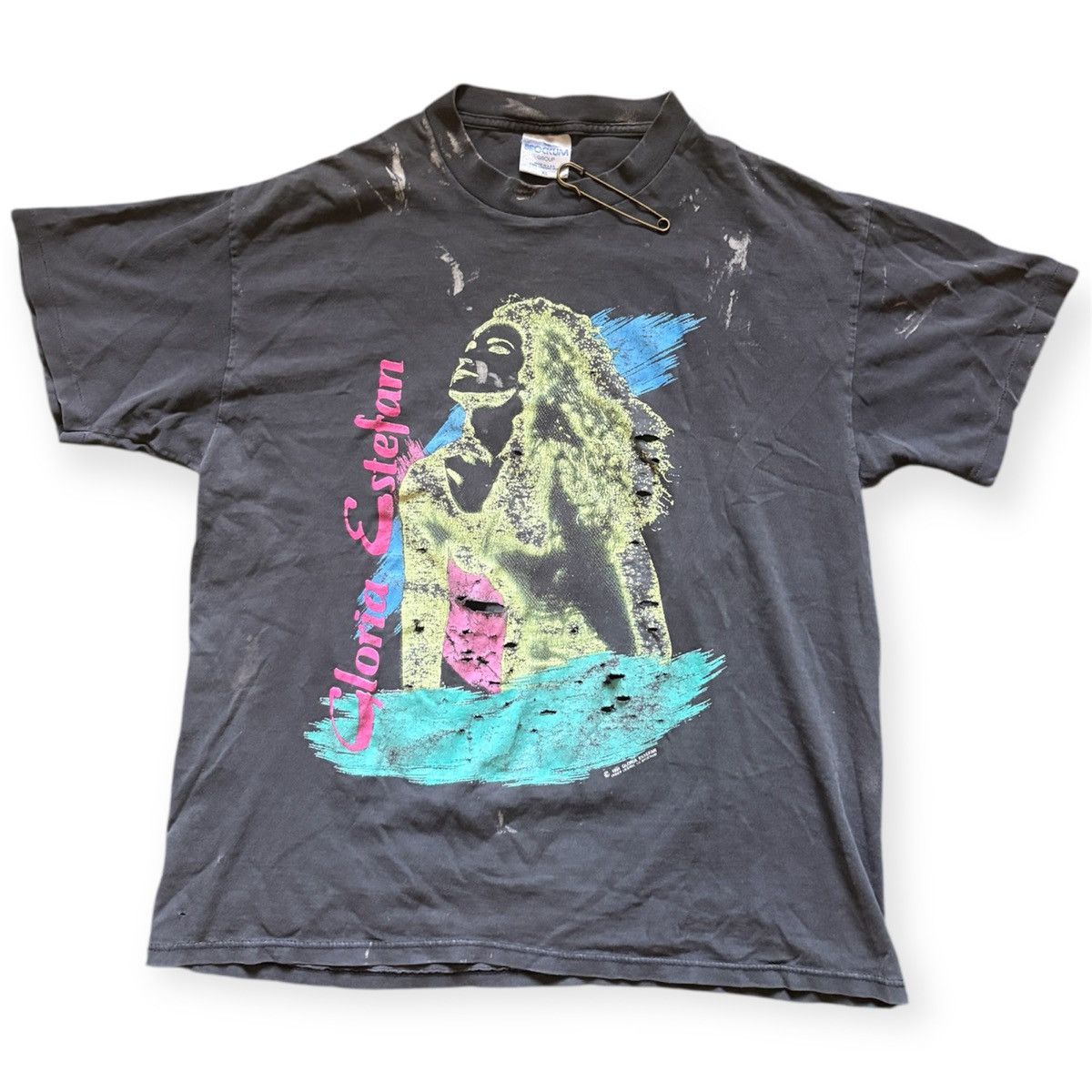 Band Tees ‼️OFFER‼️Vintage Gloria Estefan Tee Size US XL / EU 56 / 4 - 1 Thumbnail