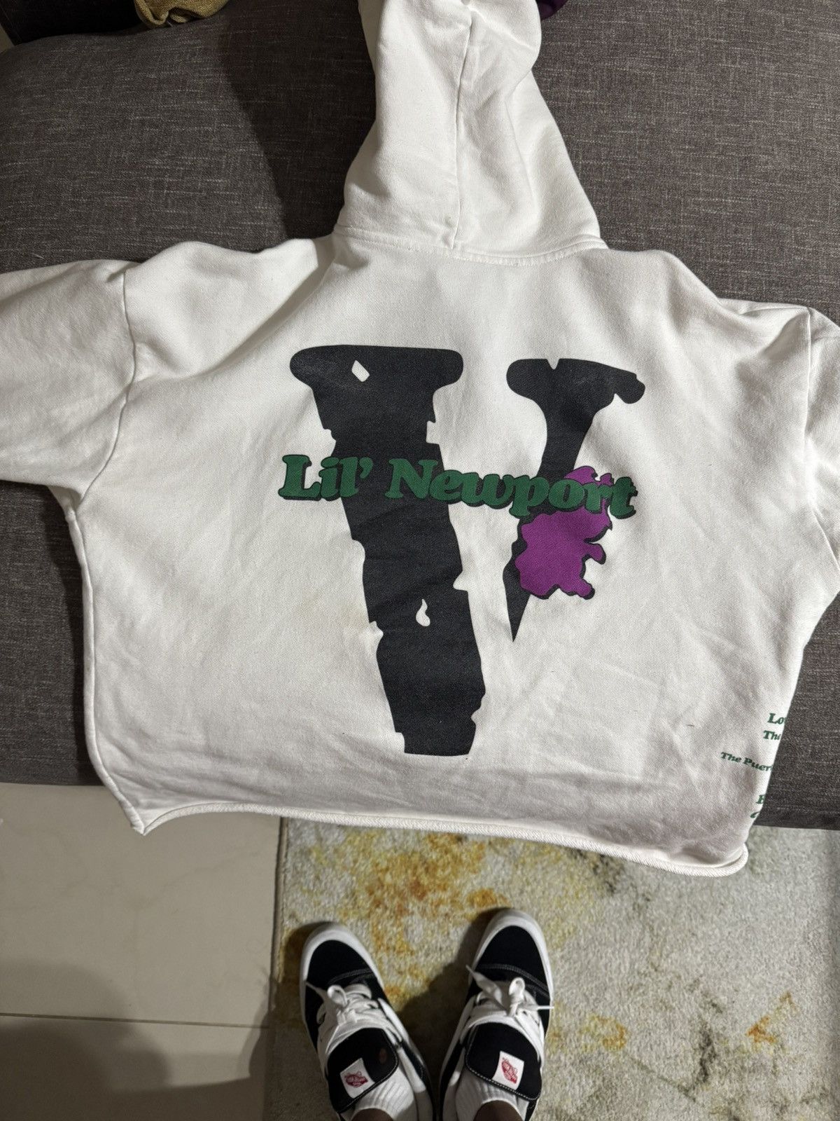 Vlone VLONE “Lil’ Newport” Friends Hoodie (White) Size US S / EU 44-46 / 1 - 1 Thumbnail