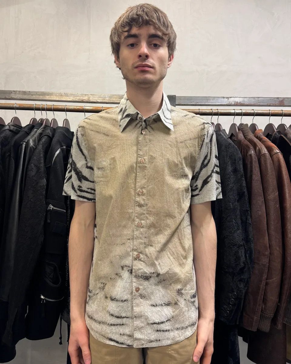 Just Cavalli SS2002 Cavalli Zebra Camel Faded Short Sleeves Shirt Size US S / EU 44-46 / 1 - 1 Thumbnail