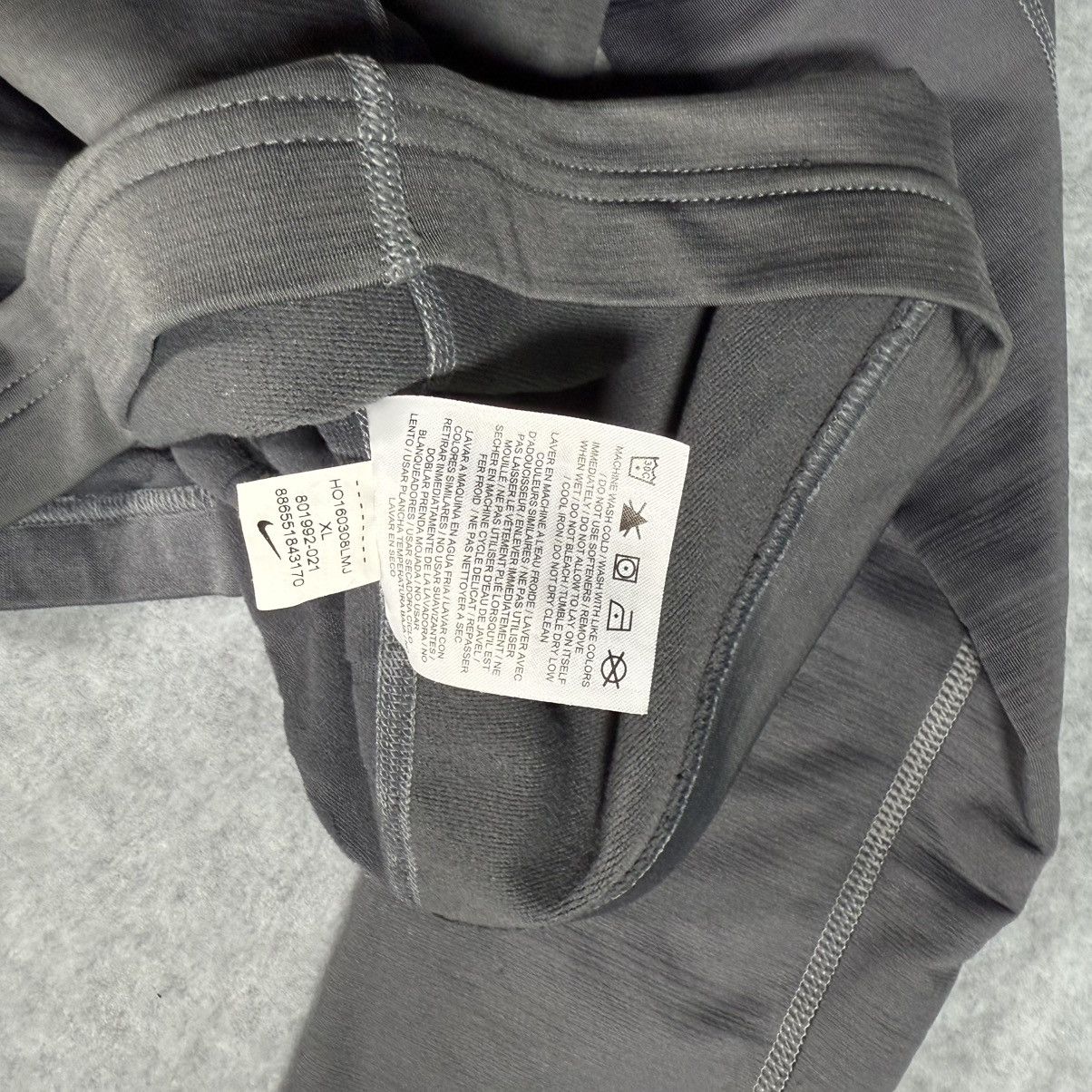 Nike Nike pro men’s gray fit embroidered workout sweatshirt Size US XL / EU 56 / 4 - 8 Thumbnail
