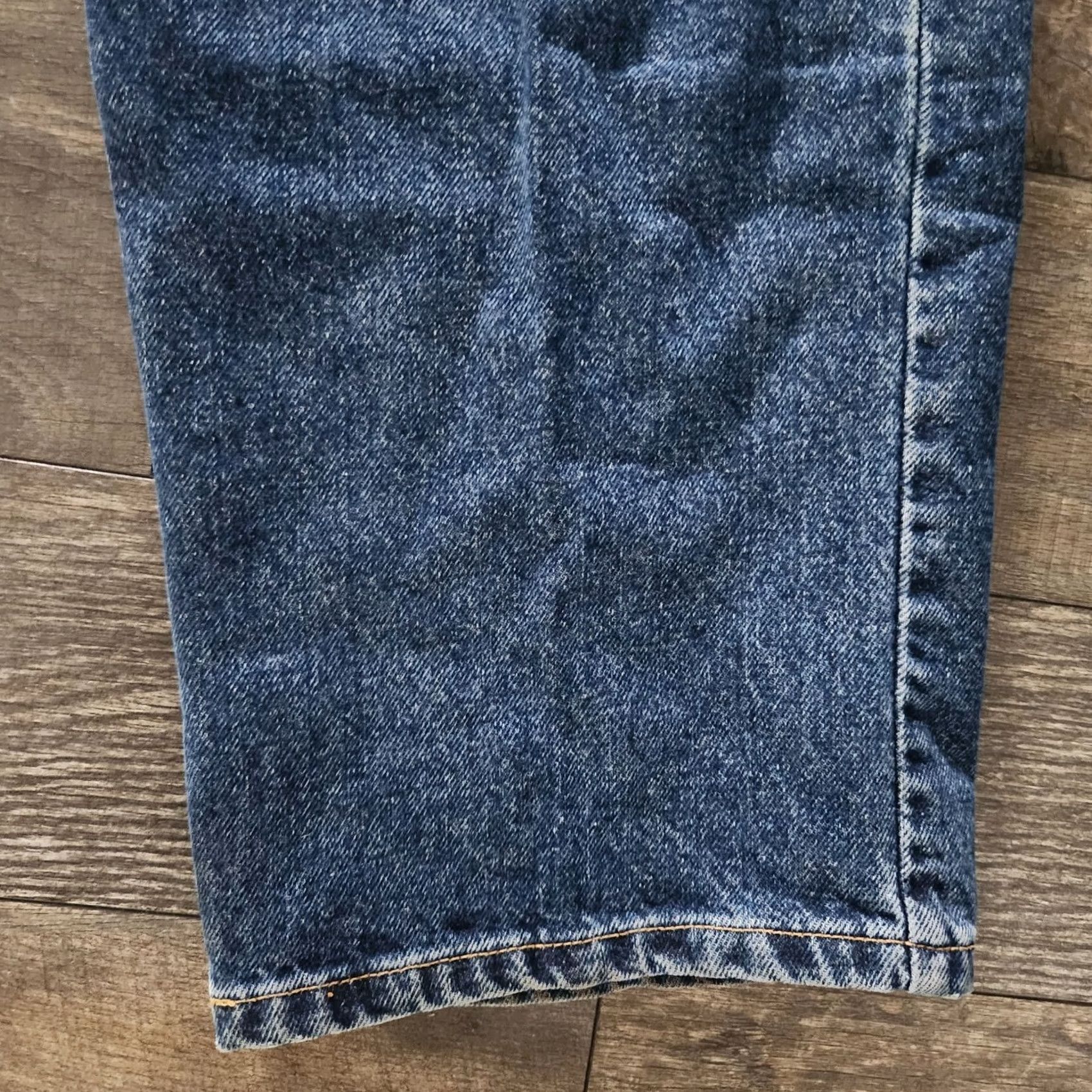 Tommy Hilfiger VINTAGE Tommy Hilfiger Jeans 38 x 34 Denim 90s Logo Hip Hop Straight Baggy Mens Size 38 Blue Size US 38 / EU 54 - 5 Thumbnail