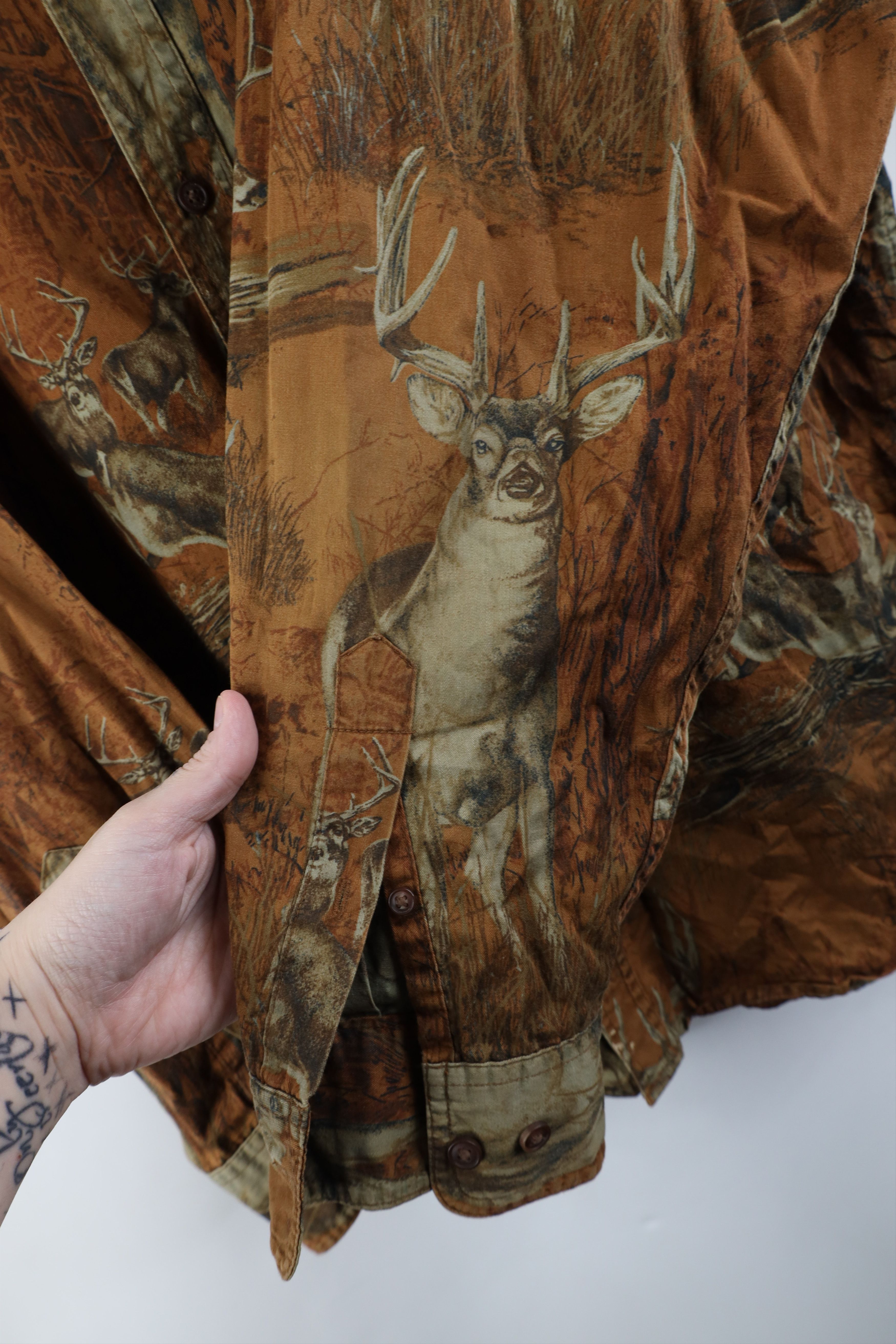 Vintage Vintage 90s Y2K Streetwear All Over Print Button Down Shirt Size US L / EU 52-54 / 3 - 4 Thumbnail