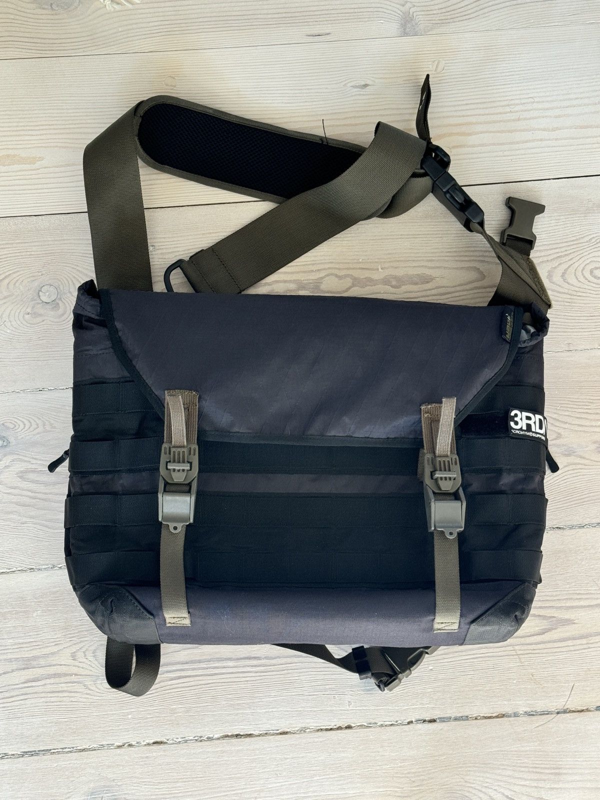 image of Acronym x Bagjack Acroиym 3A-8Ts Messenger Bag in Black, Men's