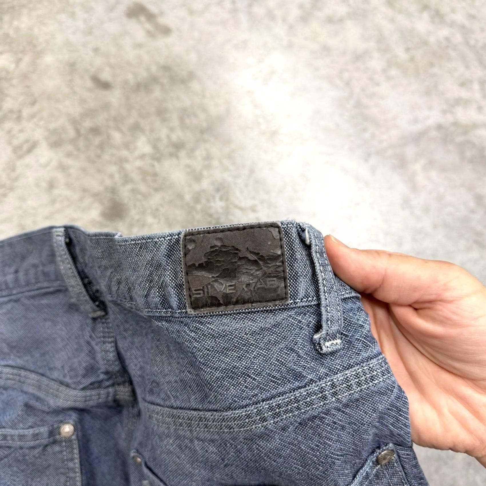 Levi's VINTAGE Levi's Silvertab Jeans Mens 33x32 Blue Relaxed Straight Carpenter Denim Jeans Size US 33 - 3 Thumbnail