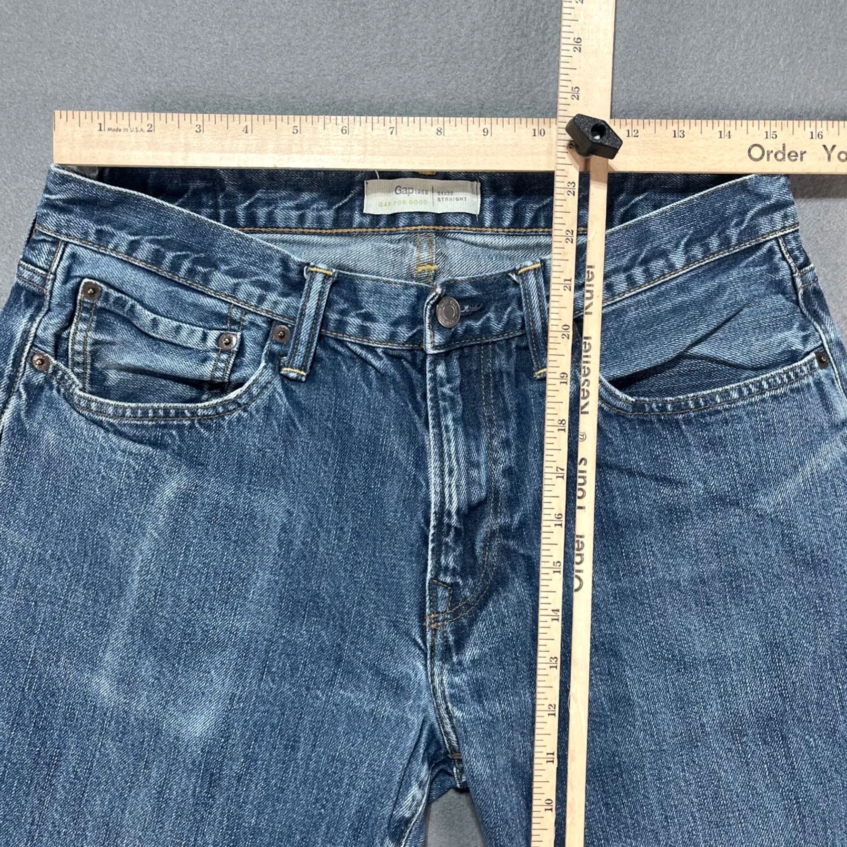 Gap Gap 1969 Mens Jeans Straight 34x30 Medium Wash 100% Cotton Denim Blue 5-Pocket Regular Fit USA 90s Vintage Style ShirtS? Size US 34 / EU 50 - 7 Thumbnail