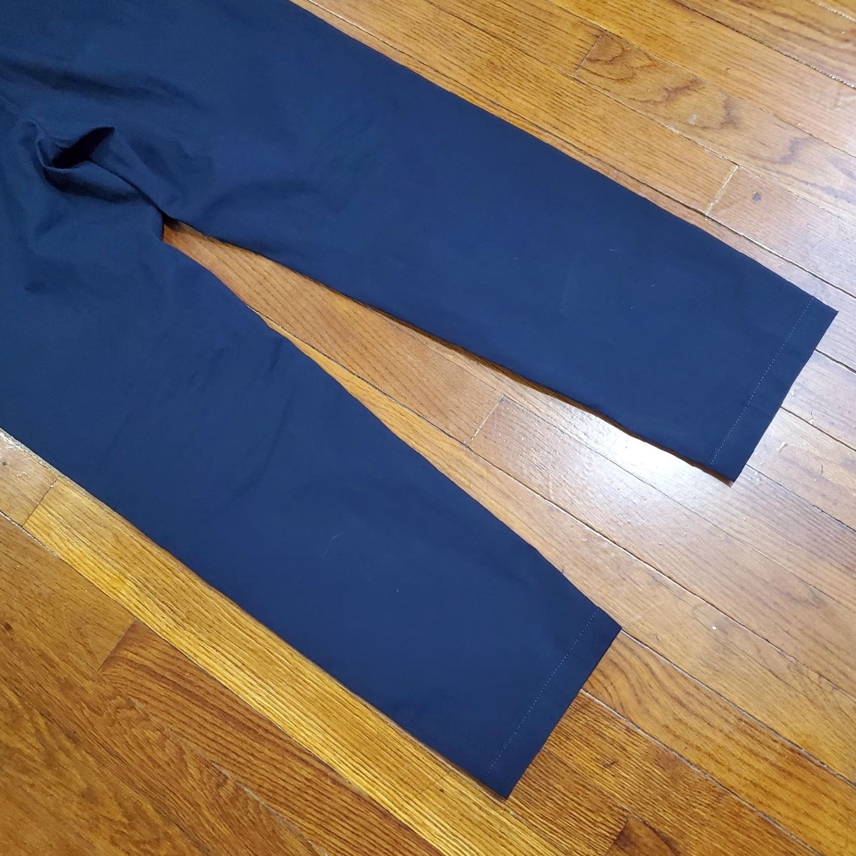 Theory VINTAGE? No. Size US 33 - 2 Thumbnail