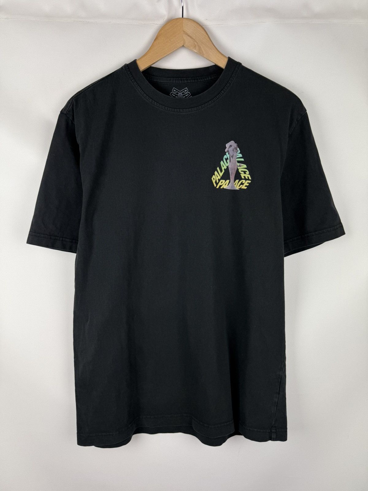 Palace Palace Skateboards Rolls P-3 Men’s Big Back Logo T Shirt Size US M / EU 48-50 / 2 - 9 Thumbnail