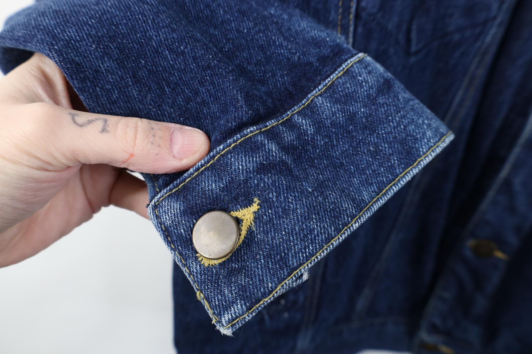 Vintage Vintage 90s Streetwear Fit Denim Jean Trucker Jacket Blue Size US XL / EU 56 / 4 - 8 Thumbnail