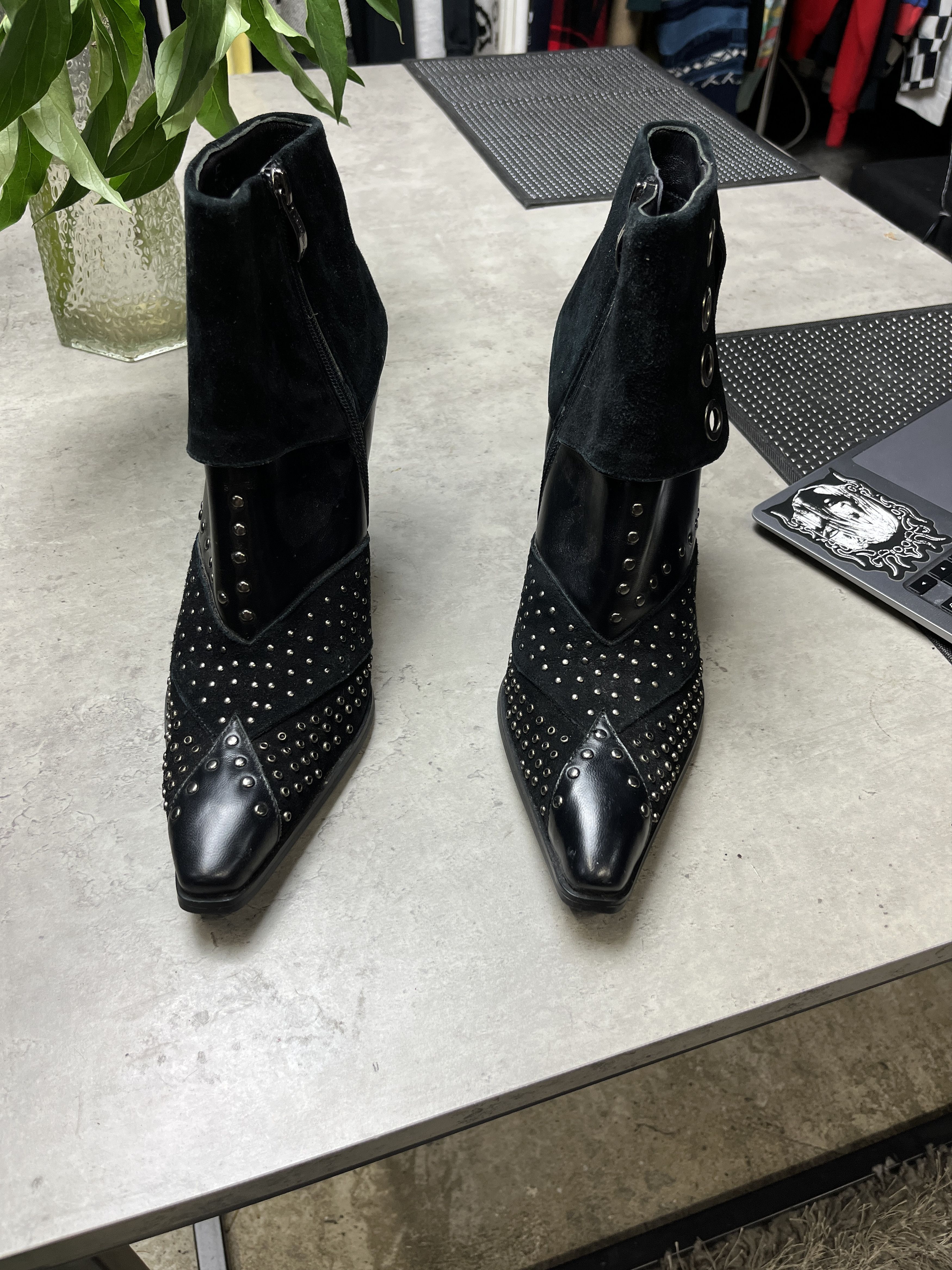 Other 2000s STUDDED SUEDE GROMMET HEELED ANKLE BOOTS - 5149 Size US 9.5 / IT 39.5 - 3 Thumbnail