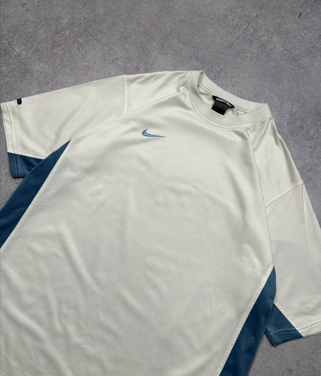 Nike Vintage Nike Jersey, Size XL – Classic Sportswear Shirt Size US XL / EU 56 / 4 - 2 Thumbnail