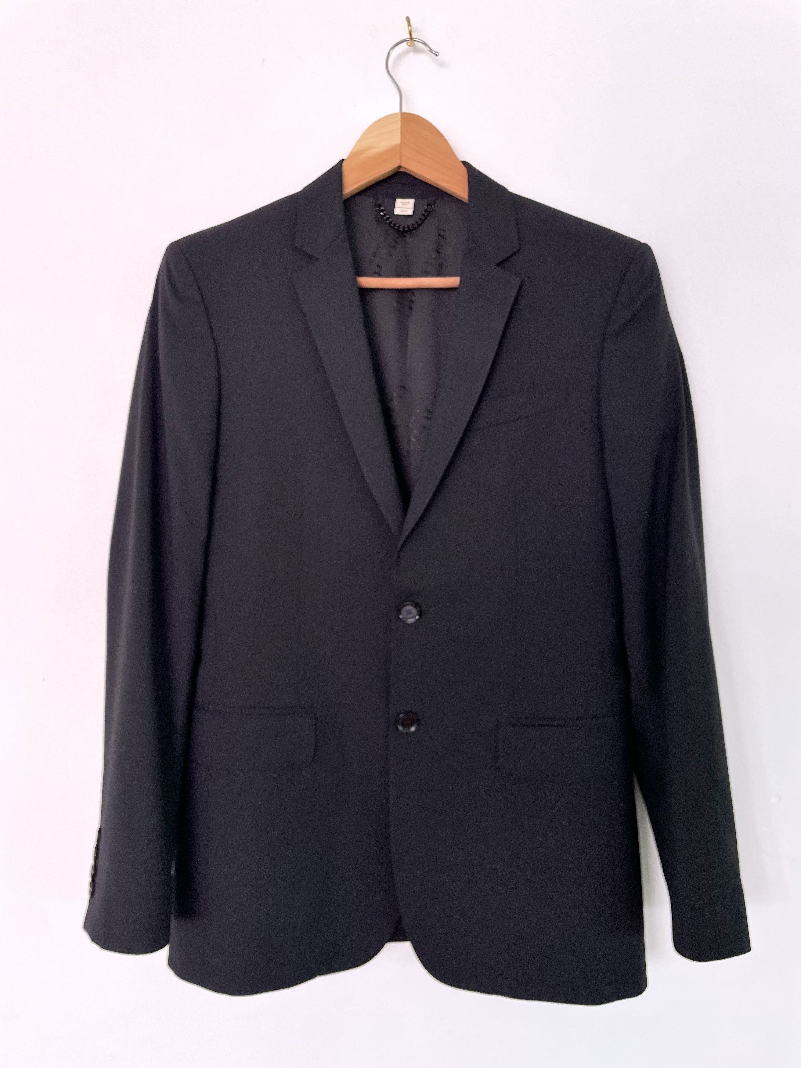 Burberry London Virgin Wool 2-Piece Suit (Like New)