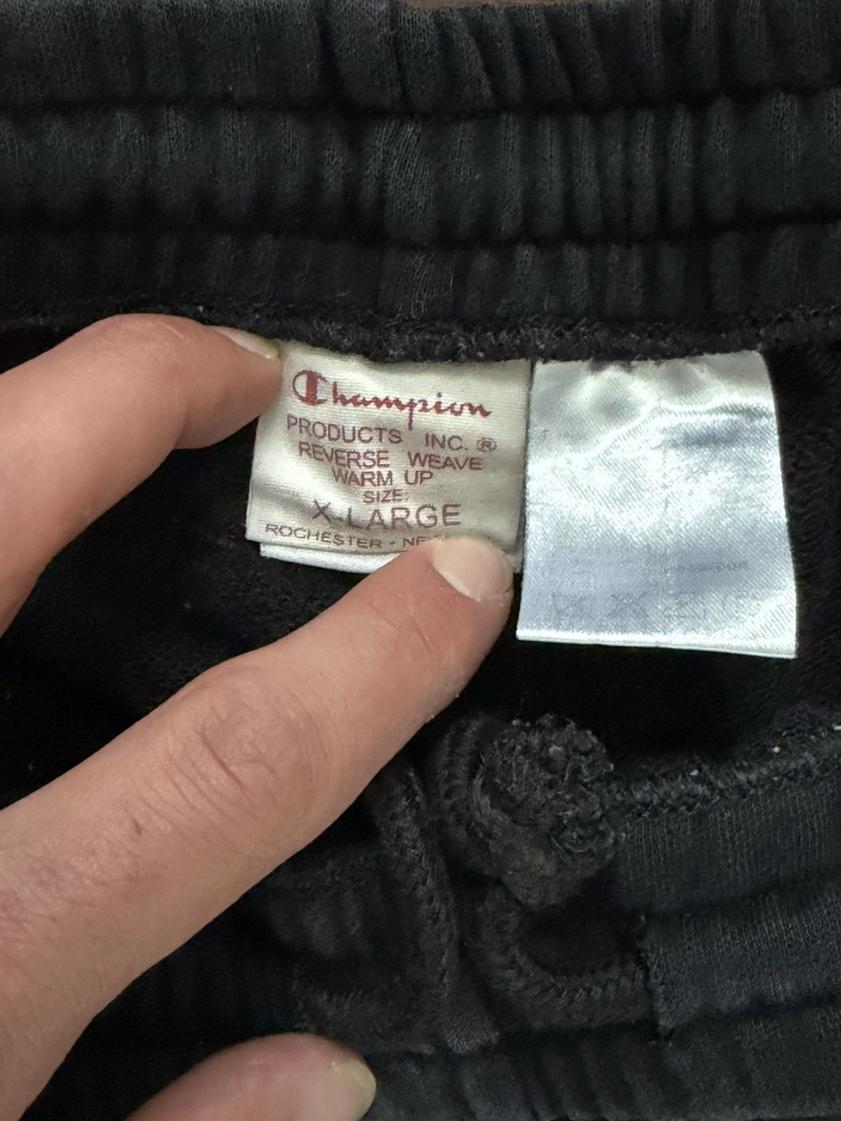 Champion × Vetements VETEMENTS X CHAMPION SWEATS Size US 44 / EU 60 - 3 Thumbnail