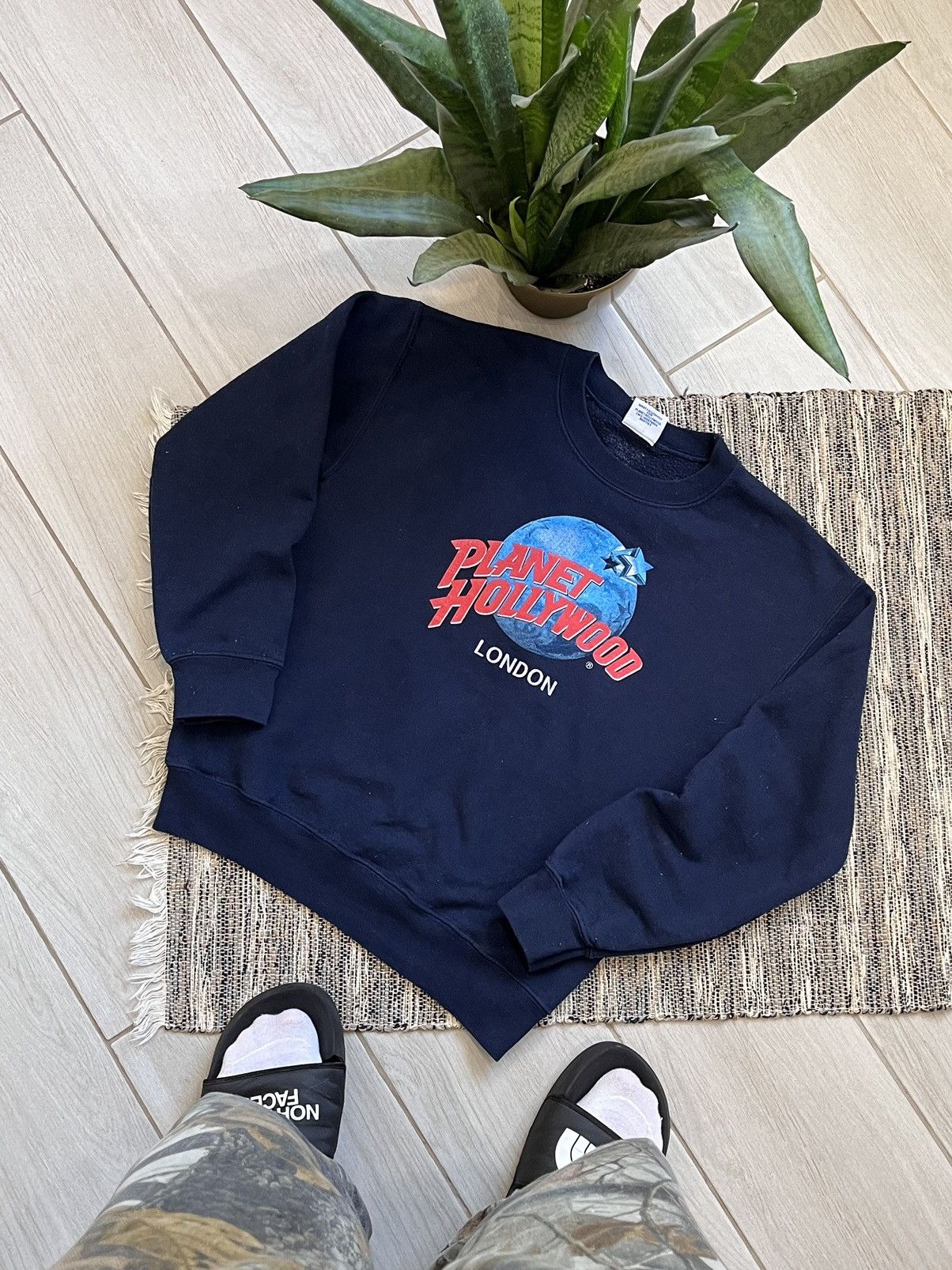 Planet Hollywood × Vintage Vintage Planet Hollywood London sweatshirt minimalistic navy Size US XS / EU 42 / 0 - 1 Thumbnail