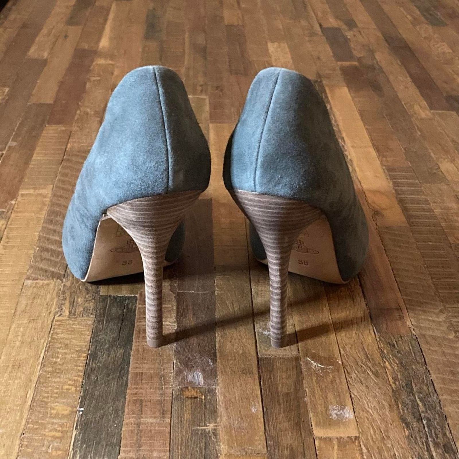 Vivienne Westwood Vivienne Westwood Suede & Leather Pumps – Size 38, New w box Size US 7.5 / IT 37.5 - 4 Thumbnail