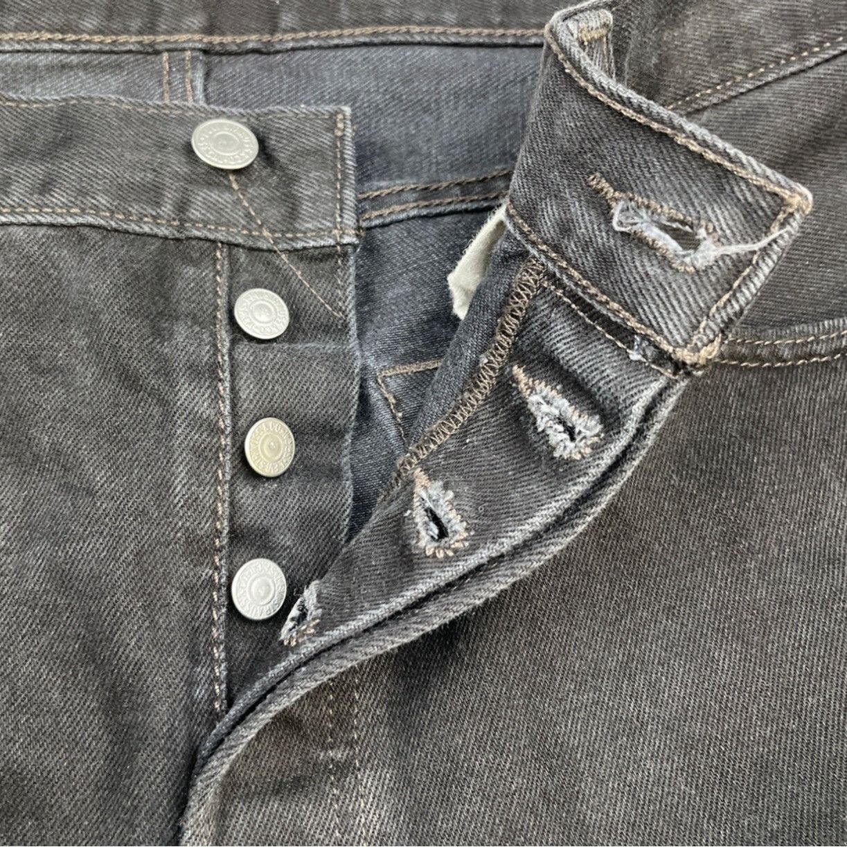 Levi's Levi's 501 Men's Black Jeans/Straight Leg 34x32 SKU 4103 Size US 34 / EU 50 - 5 Thumbnail