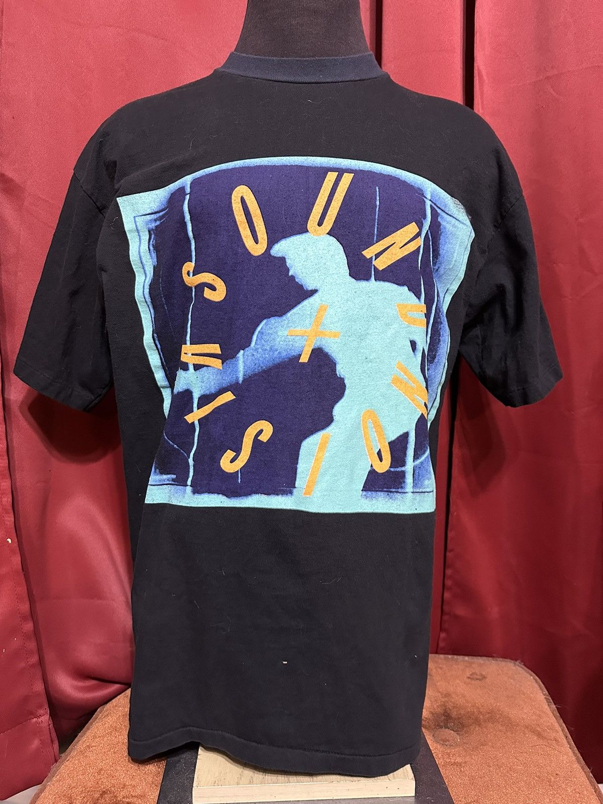 Band Tees × Vintage Vintage David Bowie Tshirt 90s Sound & Vision Band Tee Grail Size US XL / EU 56 / 4 - 1 Thumbnail