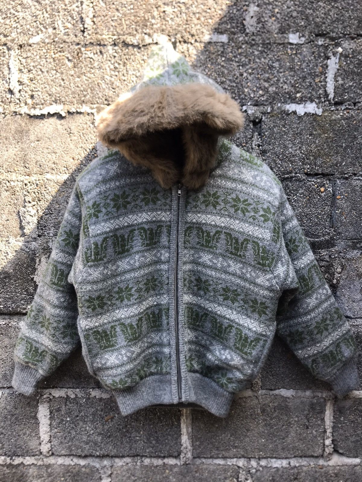 Japanese Brand ⚡️Vintage Hybrid Native Southwestern Faux Fur Hoodies Size US M / EU 48-50 / 2 - 1 Thumbnail