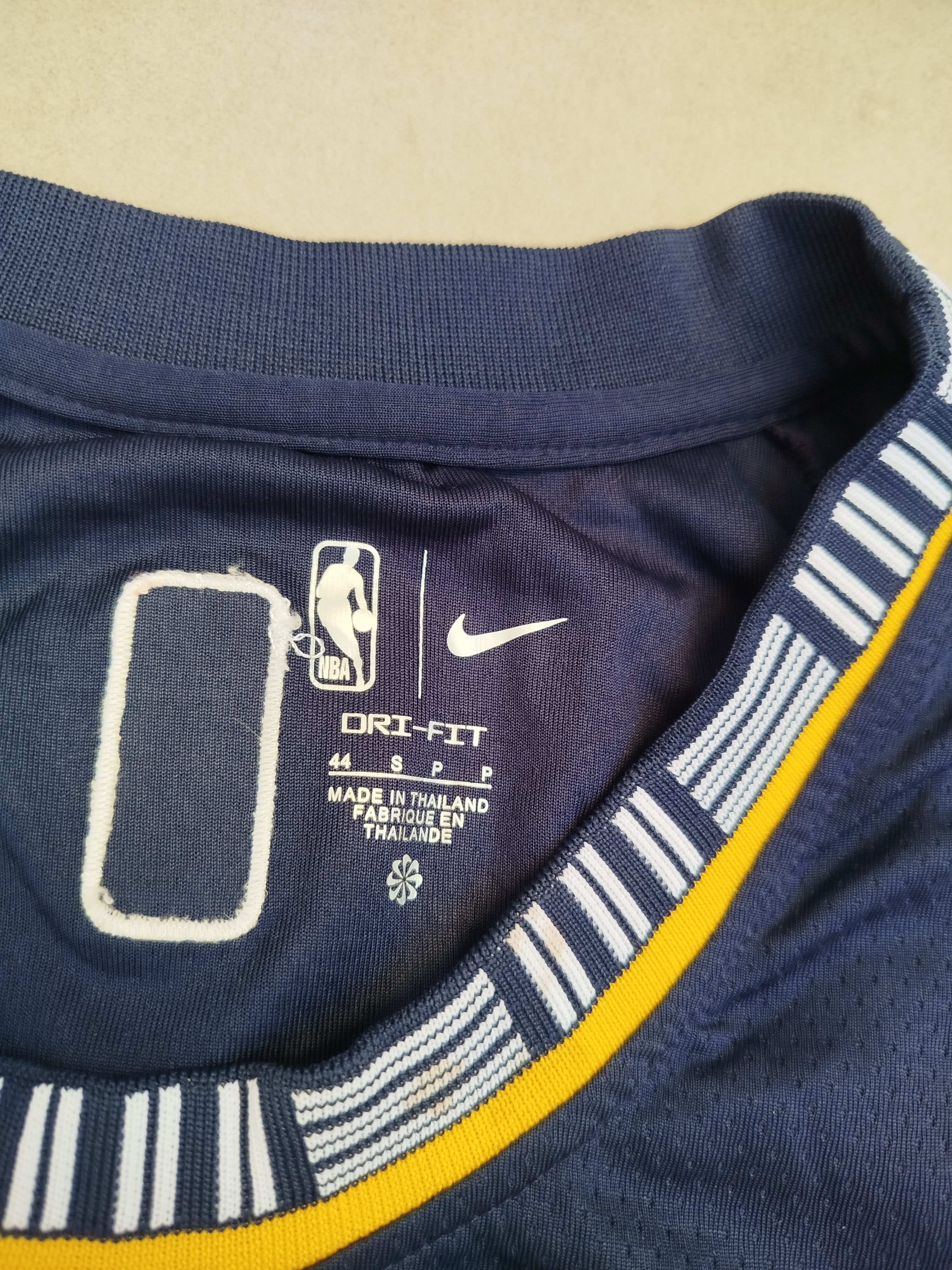 NBA Ja Morant Memphis grizzlies NBA jersey special édition Size US S / EU 44-46 / 1 - 4 Thumbnail