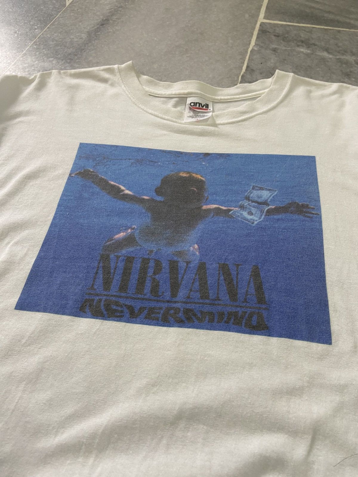 Band Tees Vintage Nirvana Nevermind tee by anvil Size US L / EU 52-54 / 3 - 7 Thumbnail