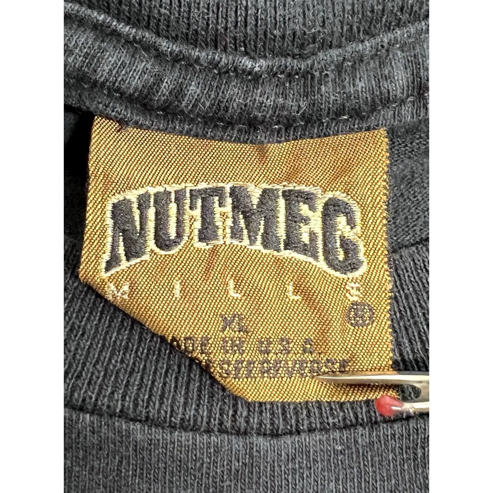 Nutmeg VINTAGE 90s Chicago Bulls T Shirt Nutmeg Black Faded Single Stitch NBA XL Mens Size US XL / EU 56 / 4 - 6 Thumbnail