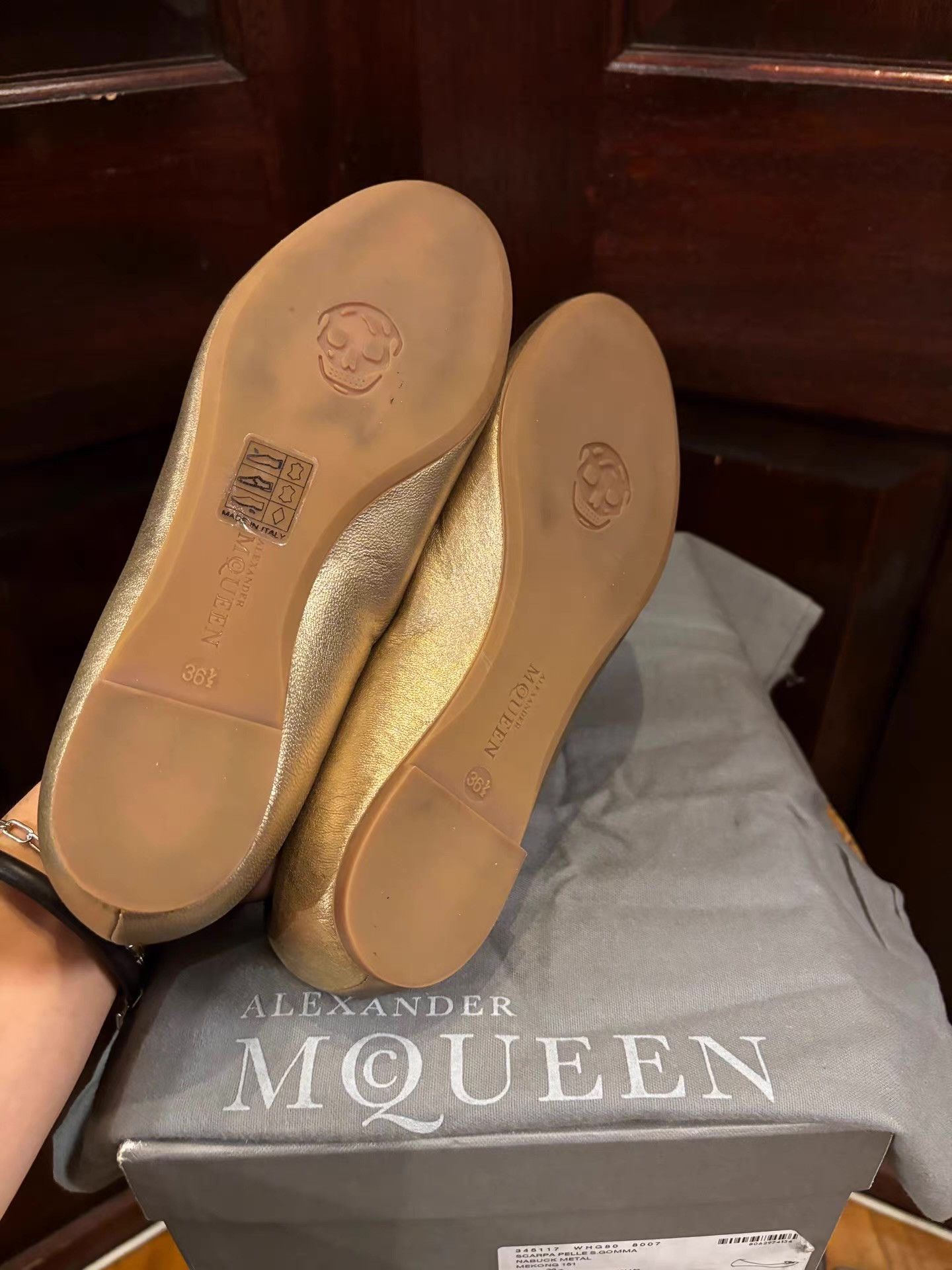 Alexander McQueen Alexander McQueen gold‑toned diamond‑encrusted skull Ｑ25 Size US 6.5 / IT 36.5 - 5 Thumbnail