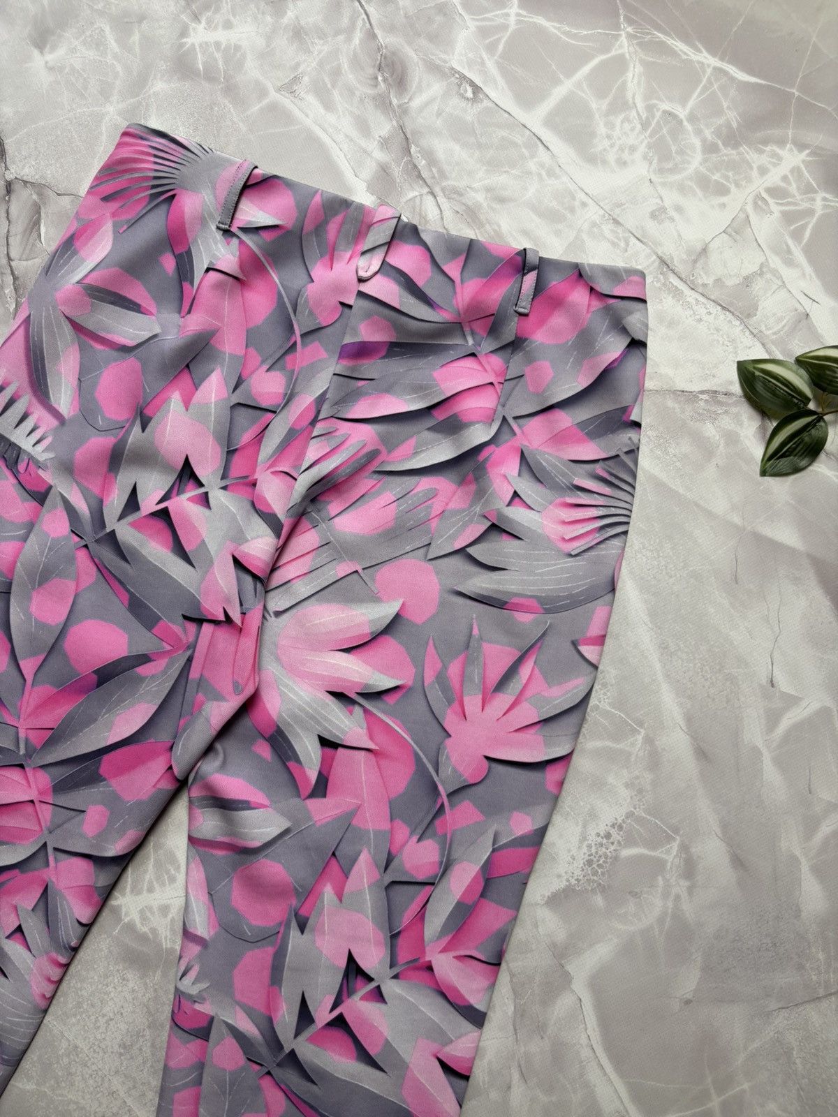 Other Marc Cain Pink Floral Print Stretch Pants Womens N4 (M) Size 30" / US 8 / IT 44 - 8 Thumbnail