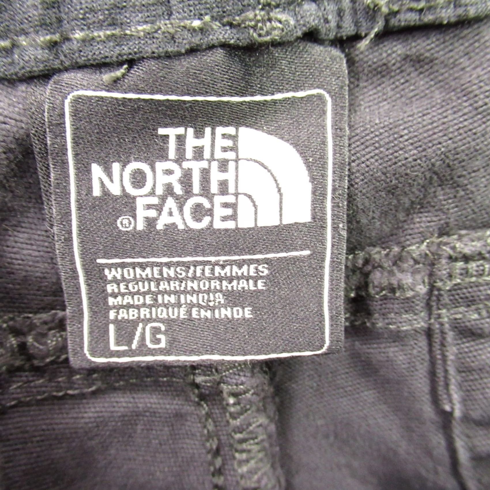 The North Face The North Face Shorts L Regular Lightweight Outdoors Pockets Chino Navy Blue Women Size 36" / US 14 / IT 50 - 3 Thumbnail
