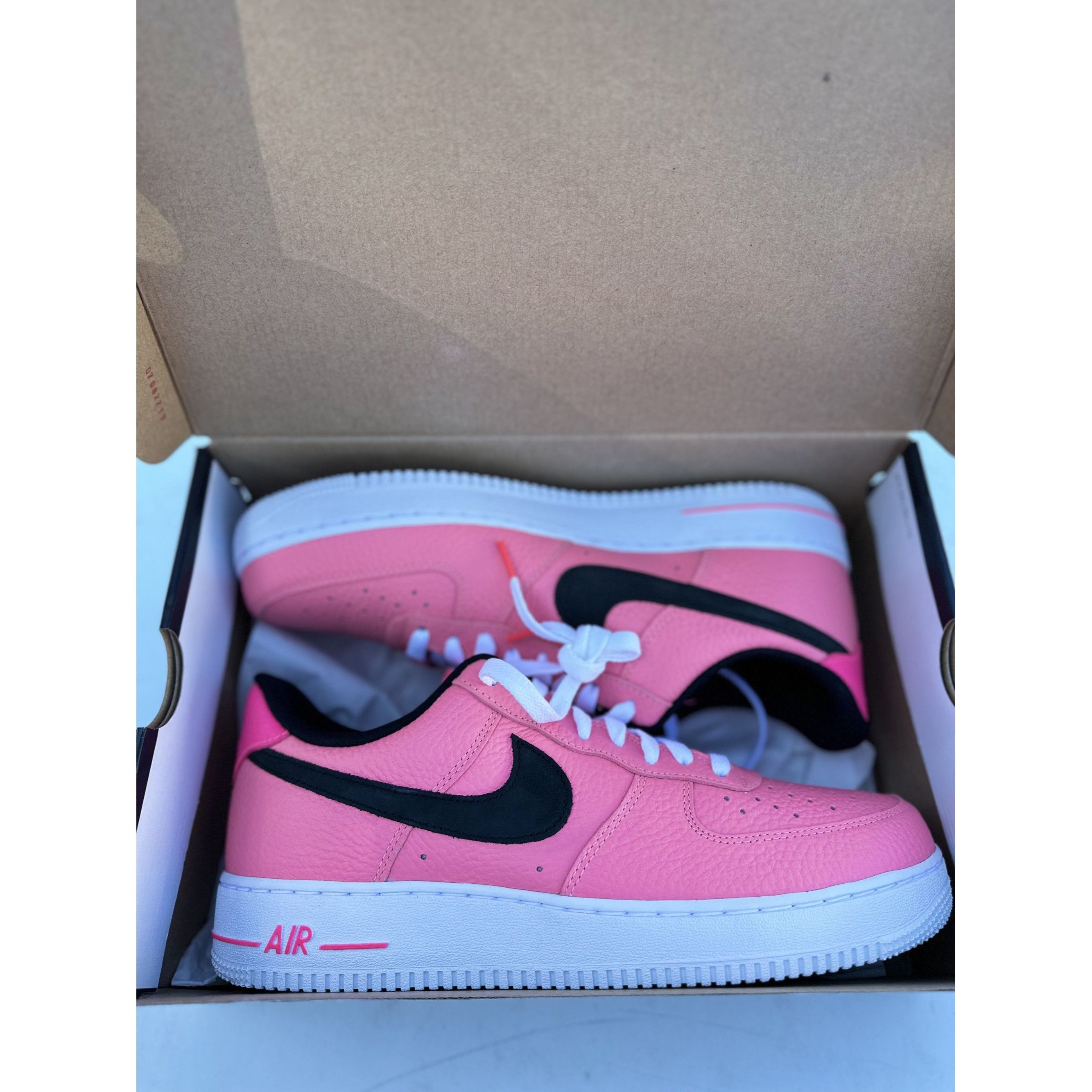 Nike Nike Air Force 1 07 Pink/Black Sneakers Size 11.5 Size US 11.5 / EU 44-45 - 7 Thumbnail