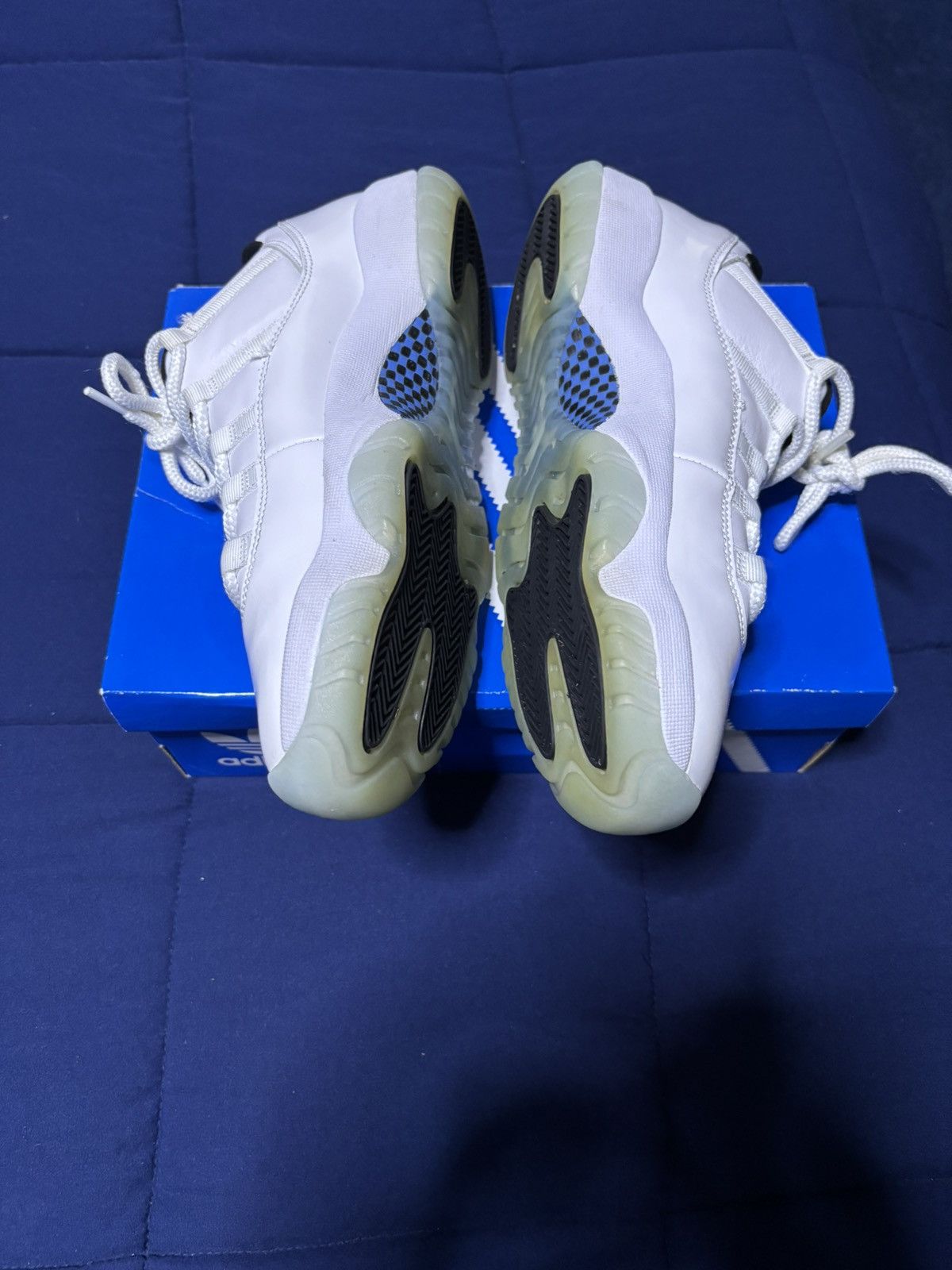 Jordan Brand Jordan 11 Retro Low Legend Blue 2021 Size 9.5 Size US 9.5 / EU 42-43 - 4 Thumbnail