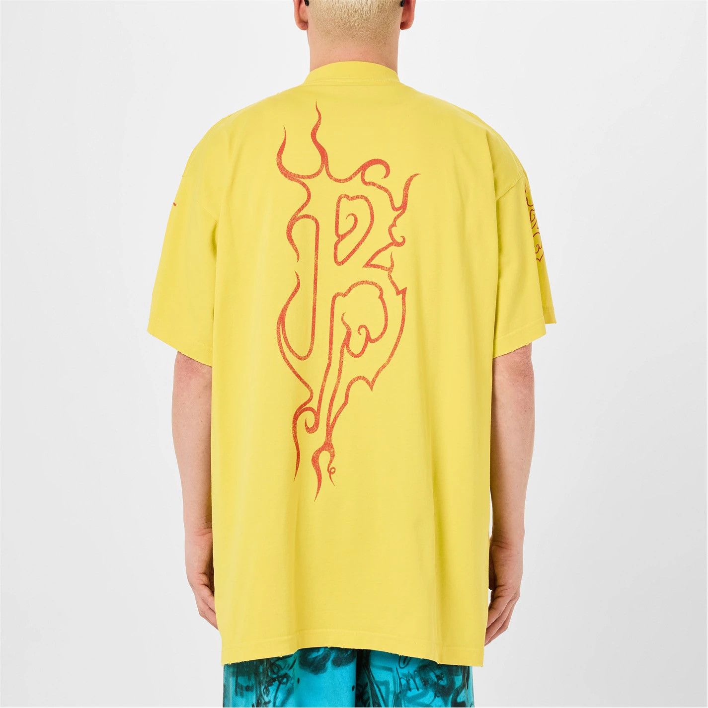 Balenciaga o1g2r1mq0226 Darkwave Oversized T-Shirt In Yellow Size US M / EU 48-50 / 2 - 4 Thumbnail