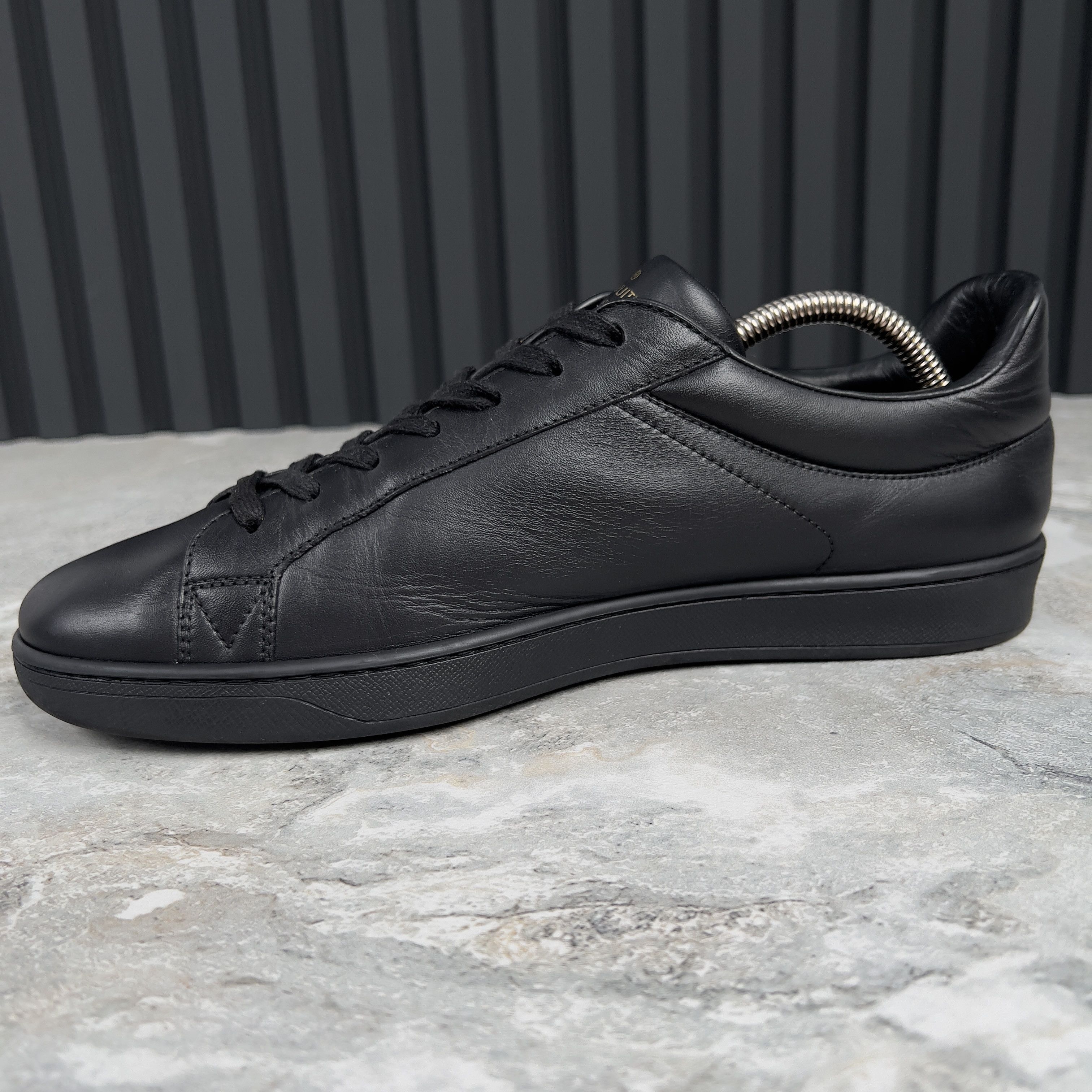 Louis Vuitton Louis Vuitton Luxembourg Sneaker Embroidered Leather Size US 8 / EU 41 - 7 Thumbnail
