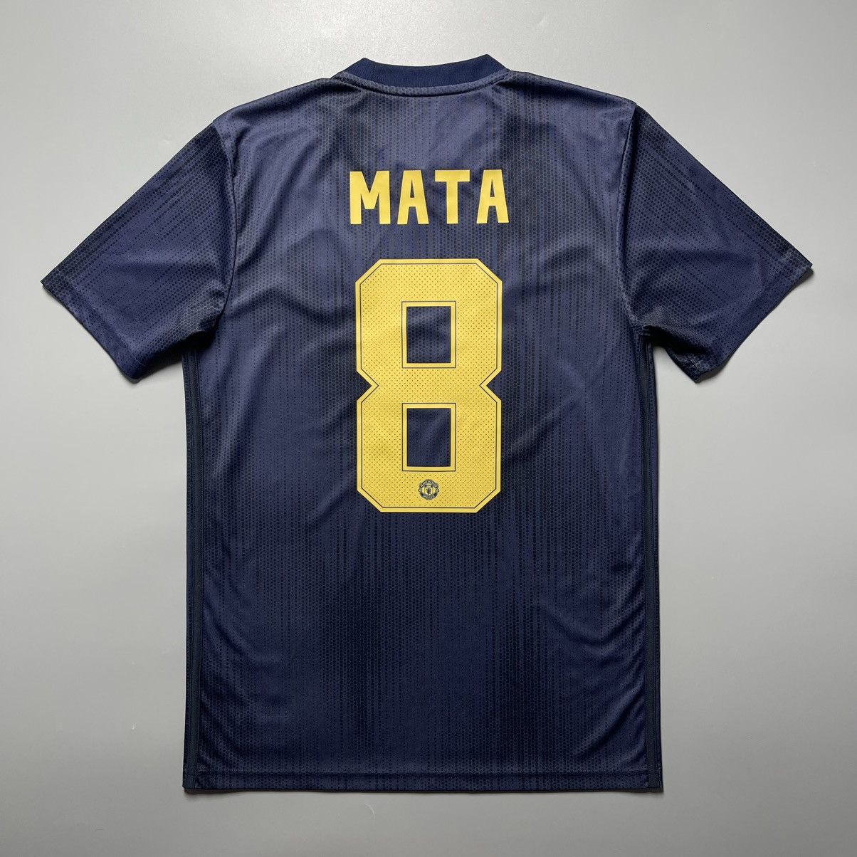 Adidas MAN UNITED ADIDAS 2018/2019 FOOTBALL THIRD JERSEY #8 MATA Size US S / EU 44-46 / 1 - 1 Thumbnail