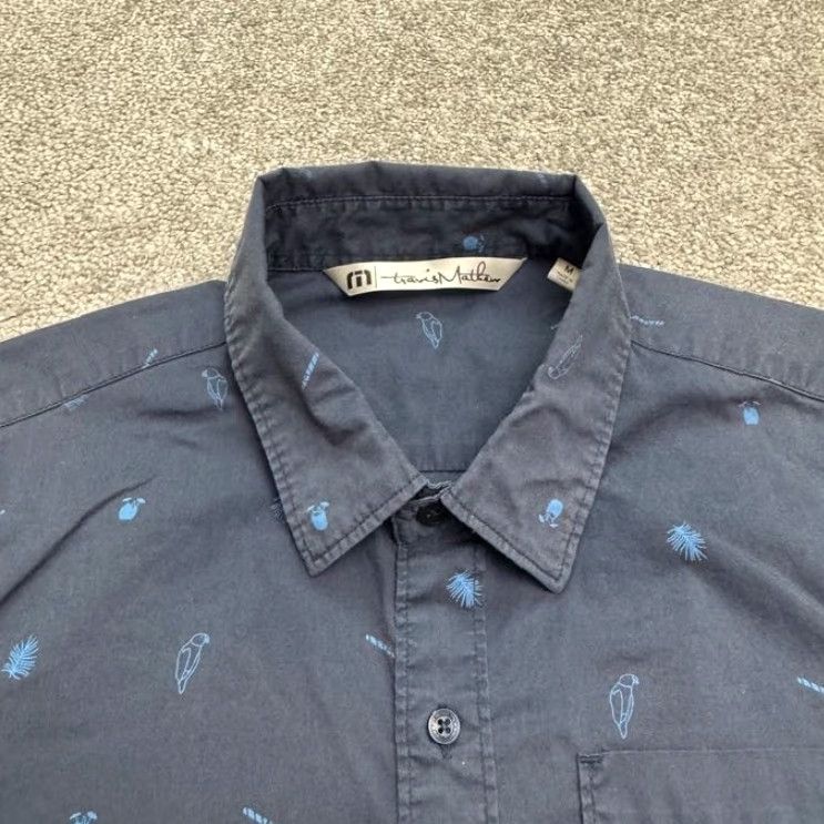 TravisMathew Travis Mathew Button-Down Shirt Mens Medium Navy Blue Short Sleeve Casual Resort Preppy Beach 90s? (note: too speculative) Size US M / EU 48-50 / 2 - 3 Thumbnail