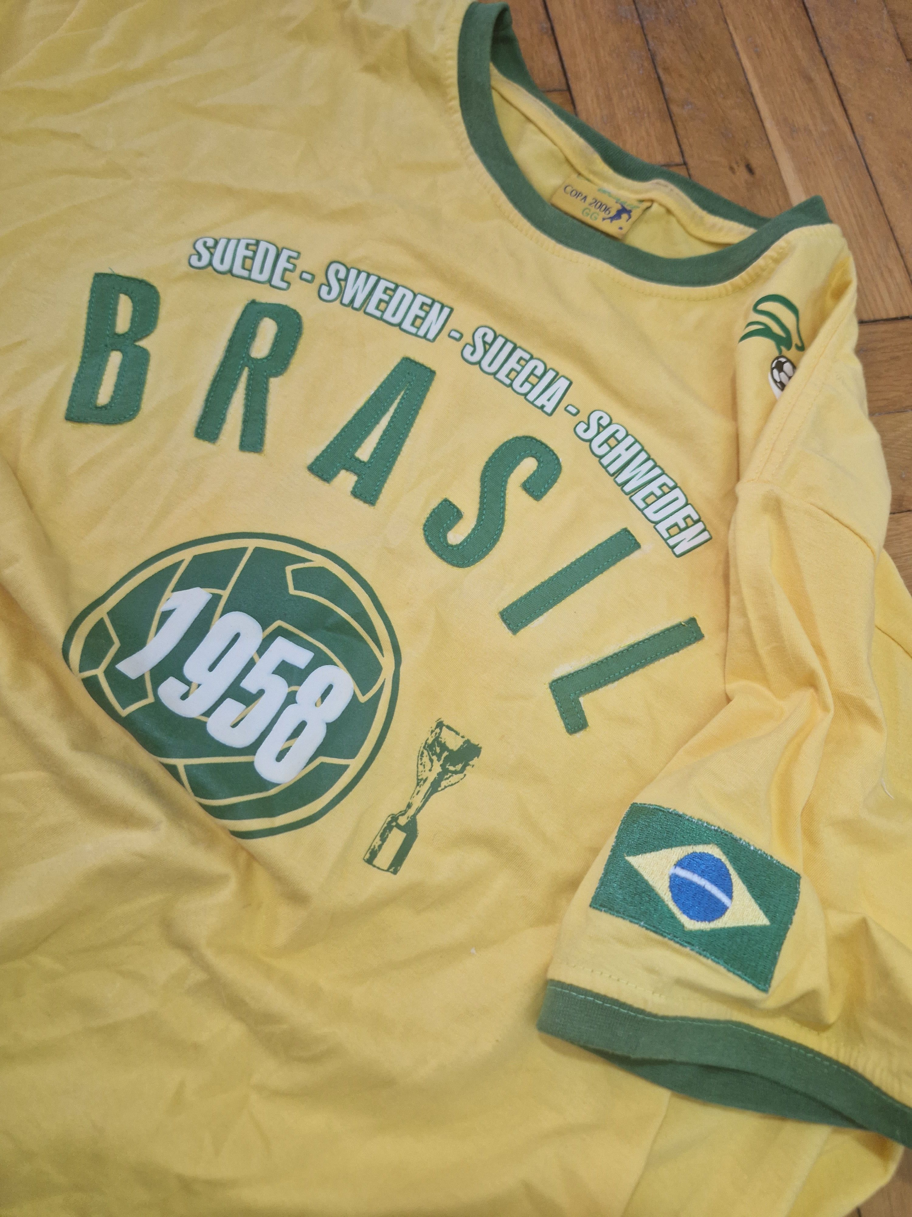 Vintage vintage brasil 2006 y2k tee Size US L / EU 52-54 / 3 - 7 Thumbnail