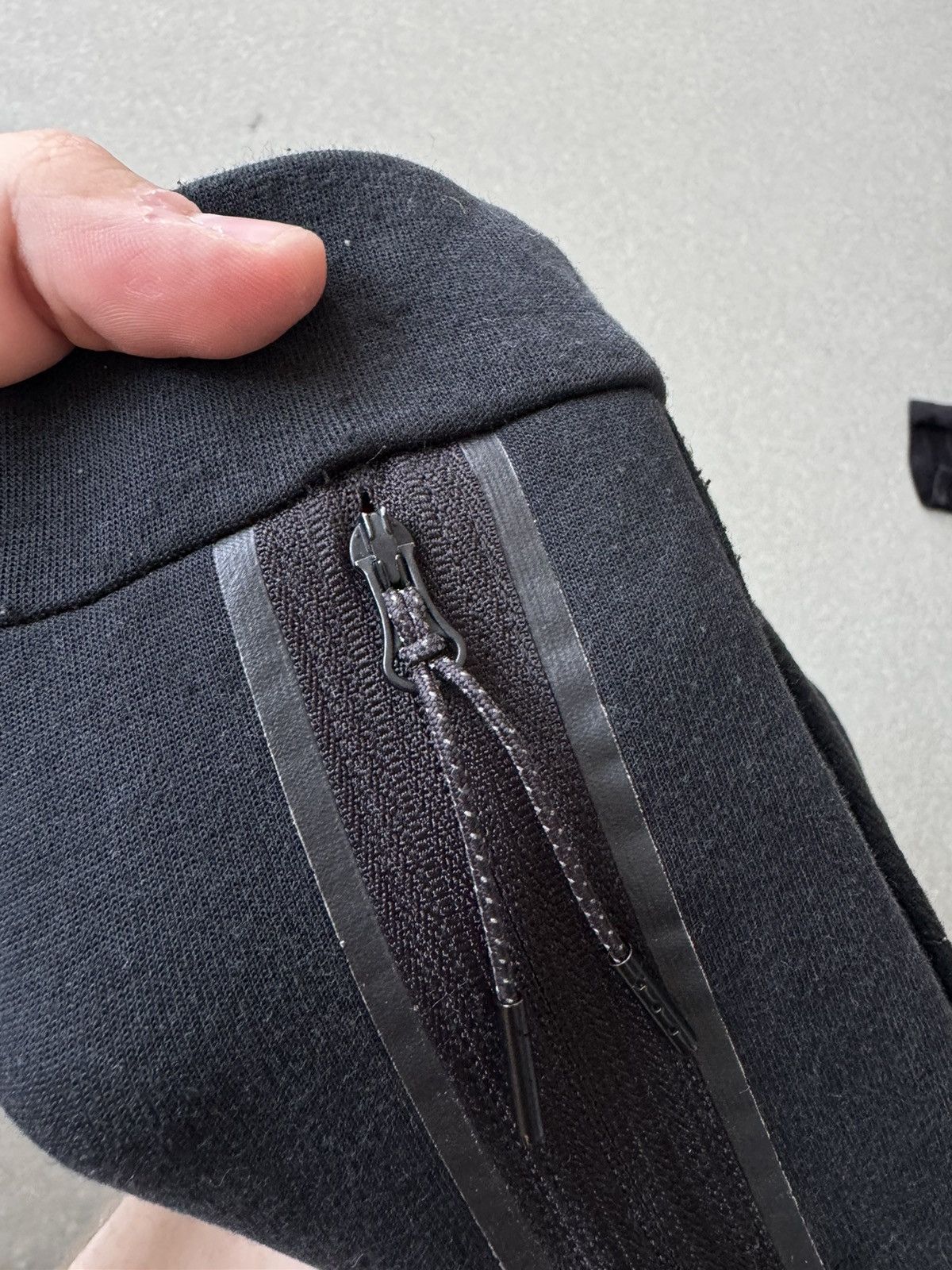 Nike Mens Nike Tech Fleece Black Sweet Pants Size US 30 / EU 46 - 16 Thumbnail