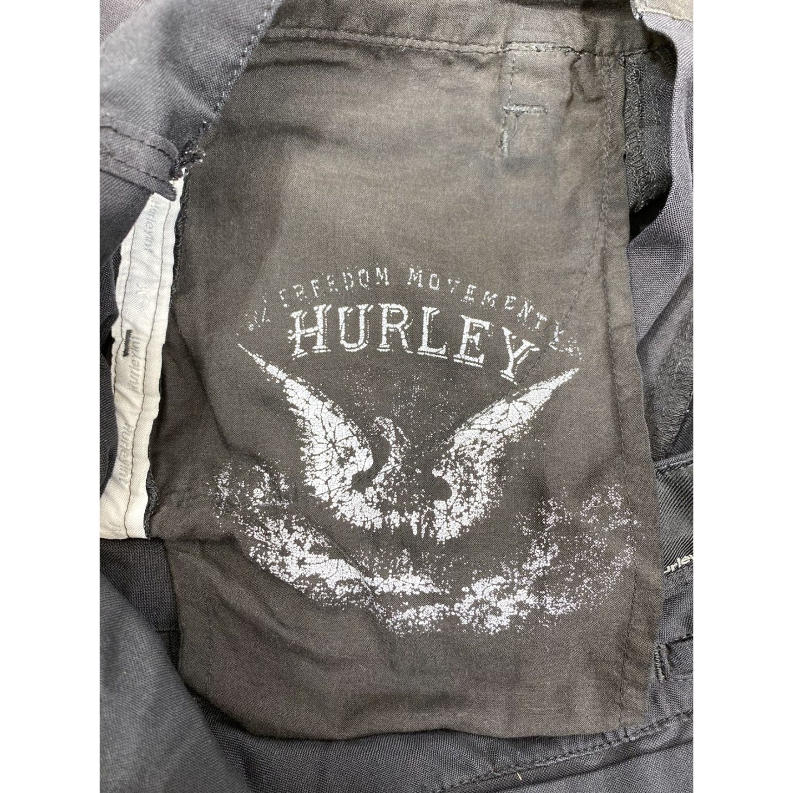 Hurley Hurley Flat Front Short Sport Casual 30 Black Men 30 Inseam 9in Belted Adjustable Pockets 80s 90s Size US 30 / EU 46 - 4 Thumbnail
