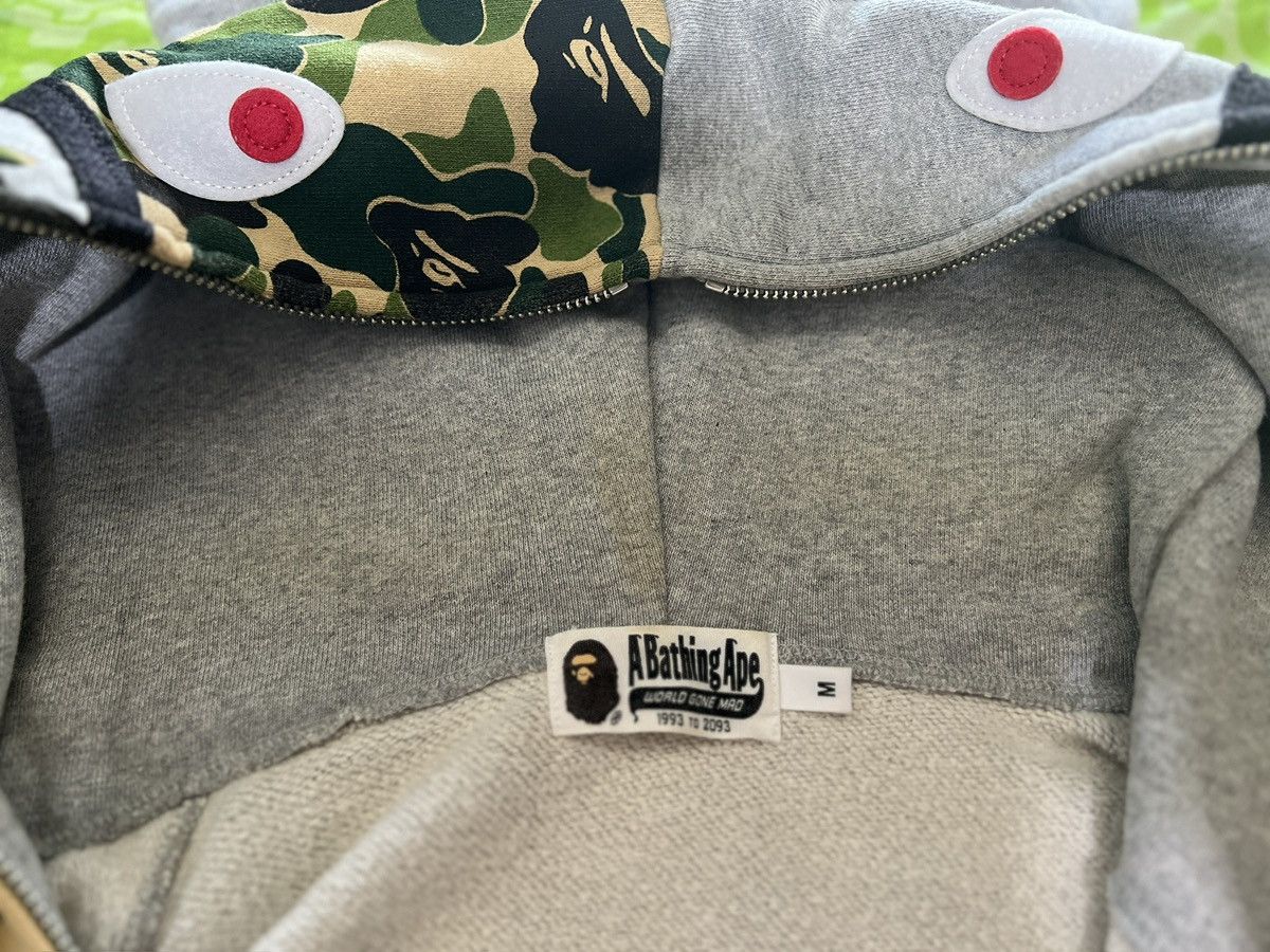 Bape × Medicom Toy Bape x Medicom Be@r Shark Full Zip Hoodie Size US M / EU 48-50 / 2 - 7 Thumbnail