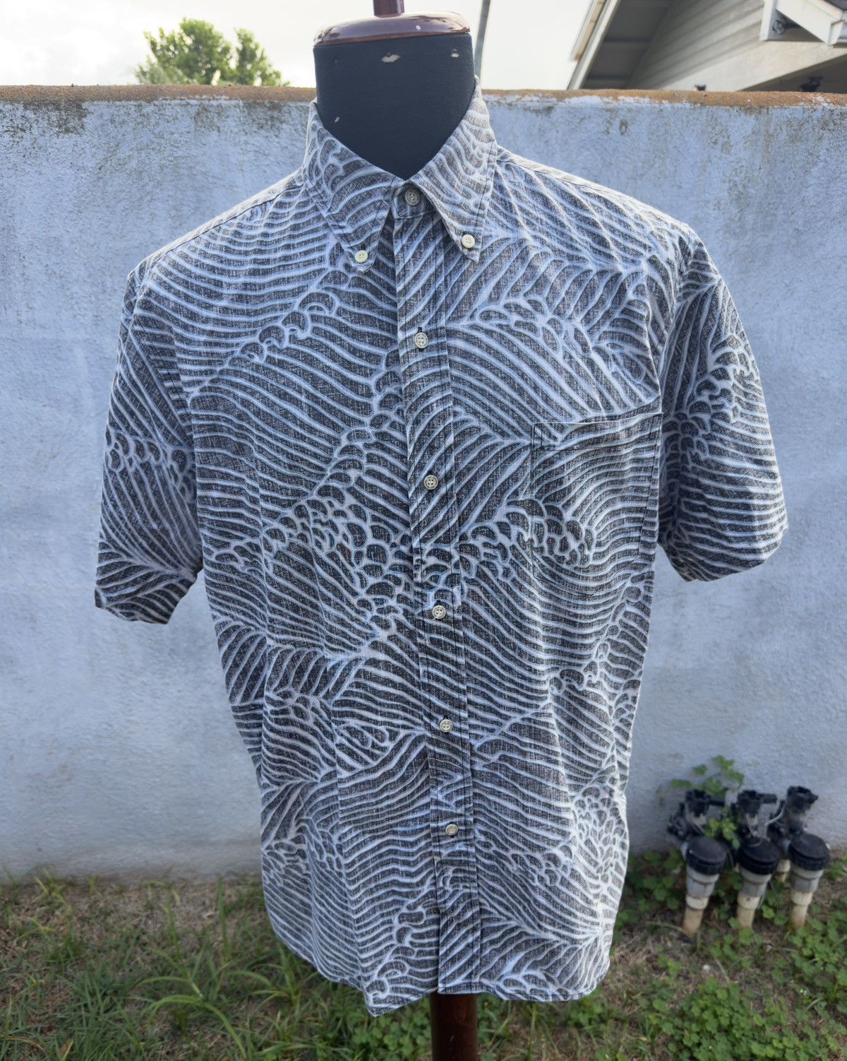 Reyn Spooner PreOwned Reyn Spooner Classic Hawaiian Print Men's L Size US L / EU 52-54 / 3 - 1 Thumbnail